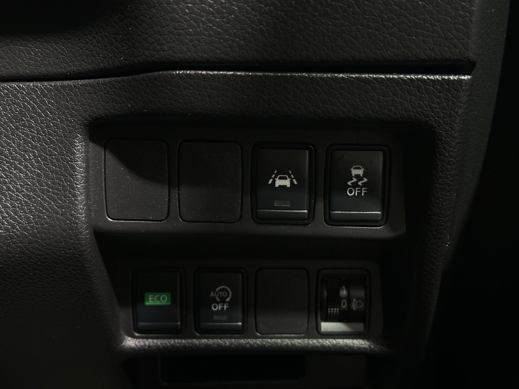 Nissan X-Trail view 18