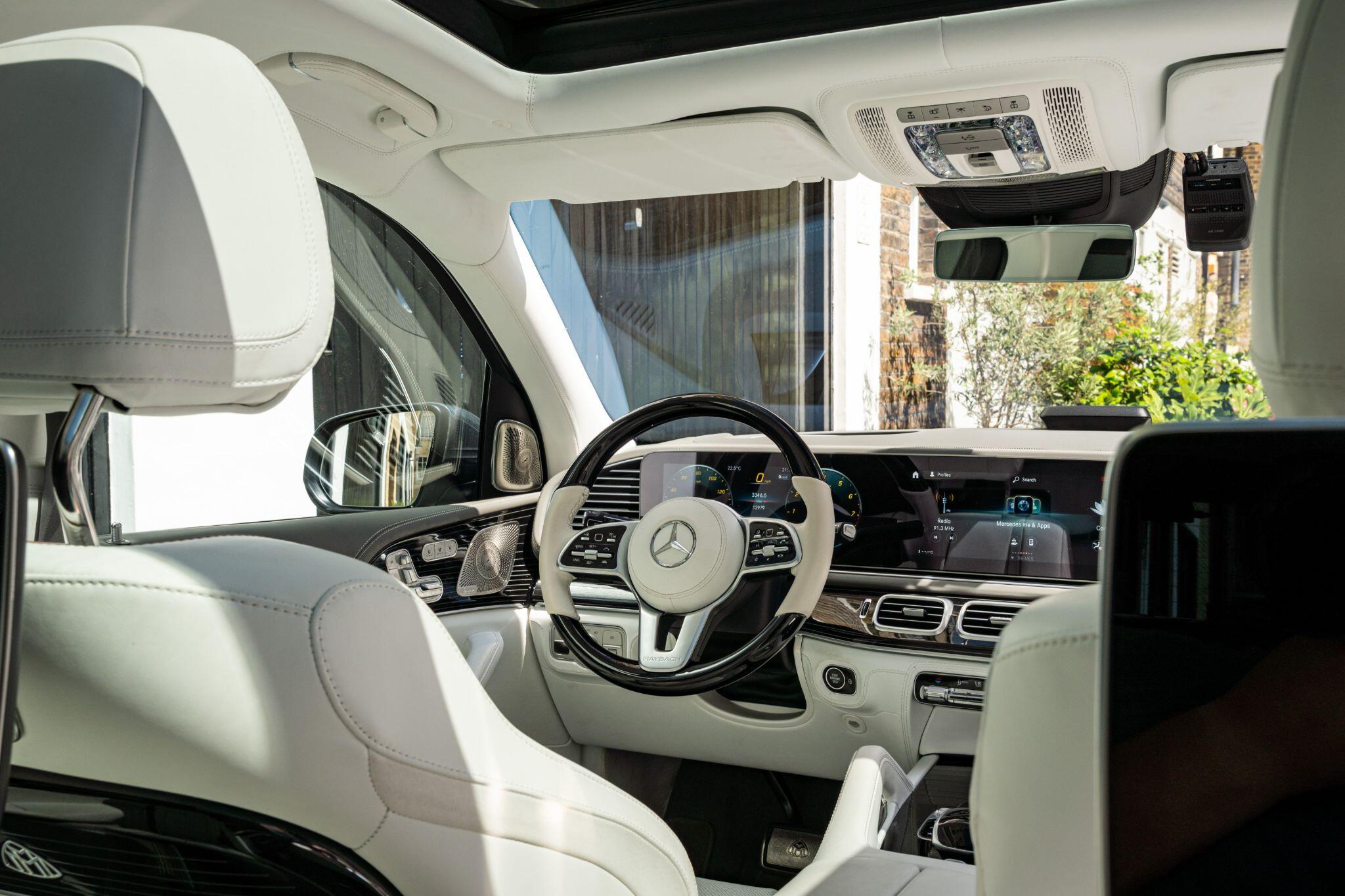 Mercedes-Benz GLS view 35