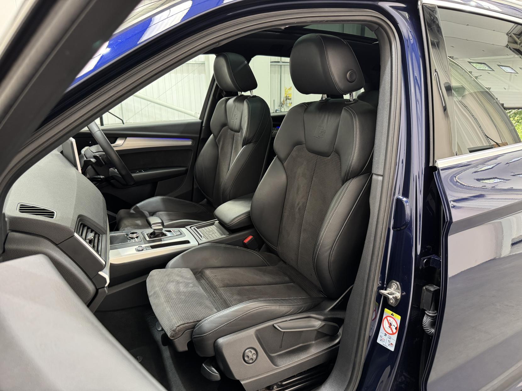 Audi Q5 view 50