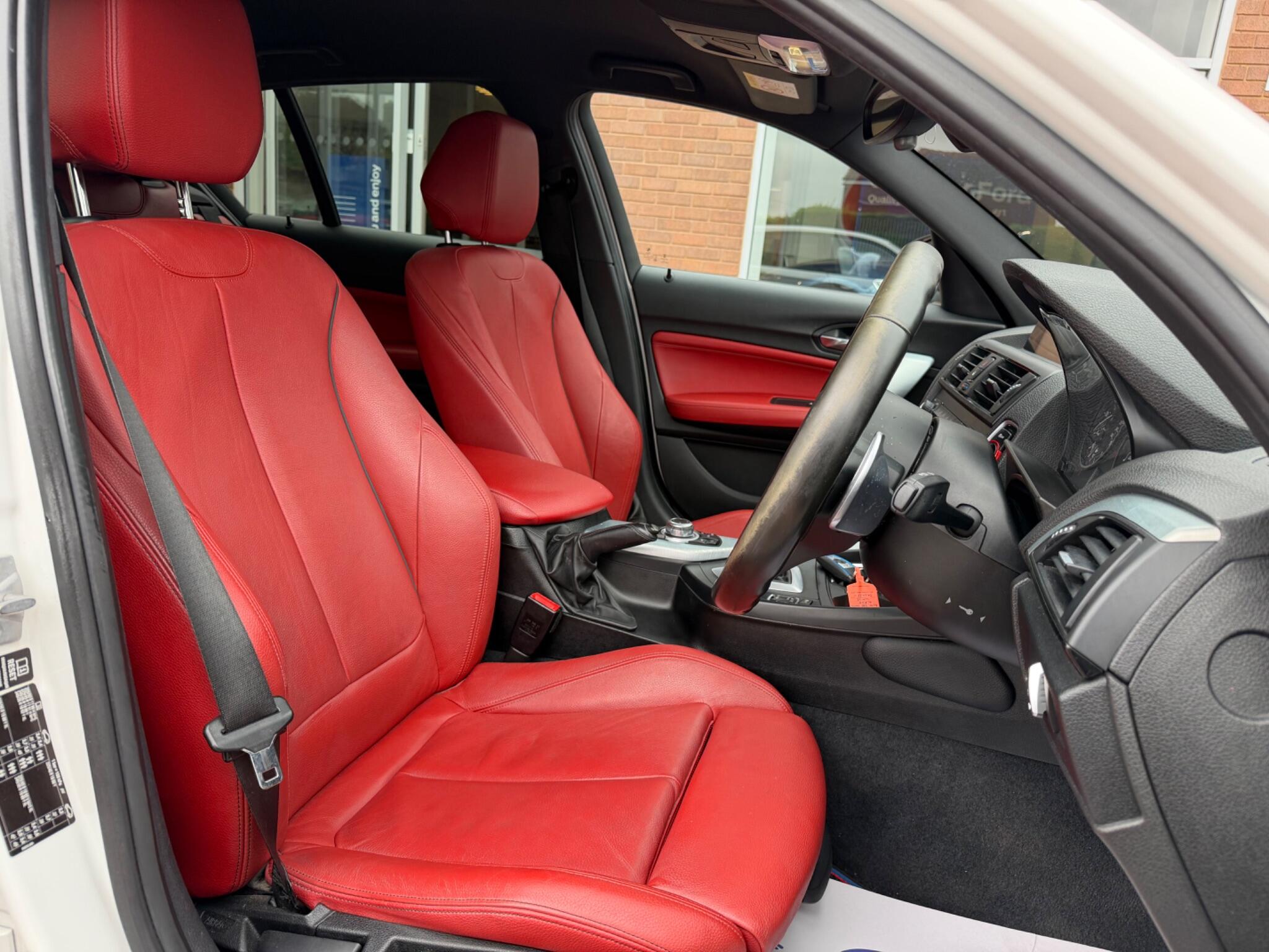 BMW 1 Series view 65