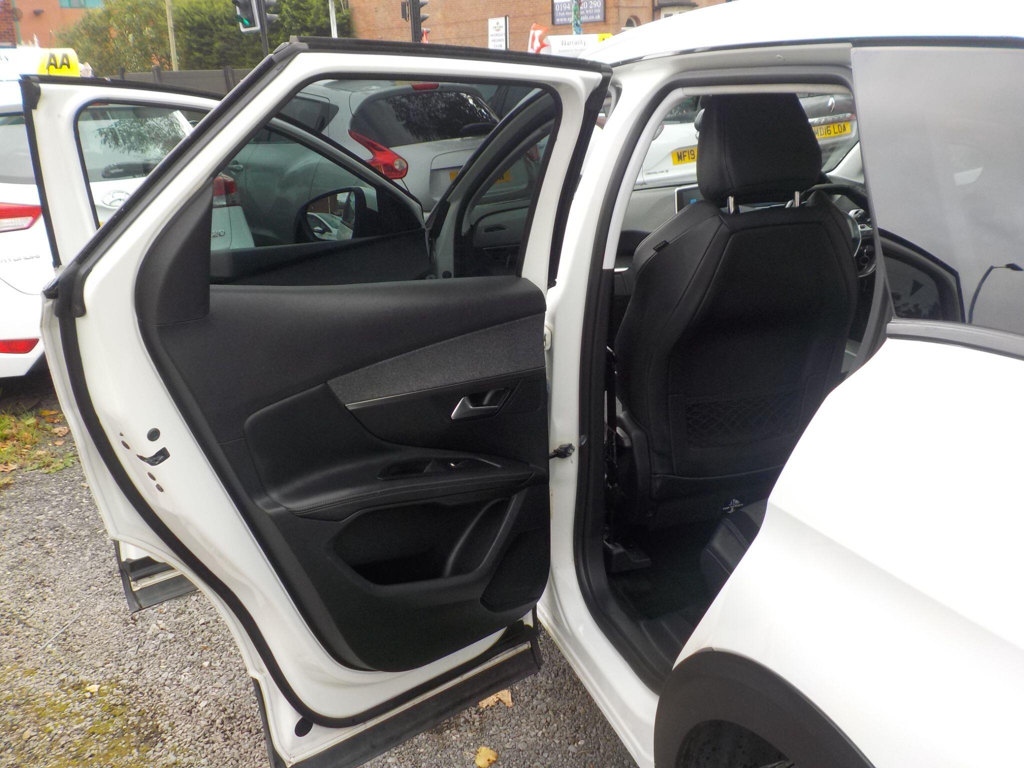 Peugeot 3008 1.5 BlueHDi Allure Euro 6 (s/s) 5dr