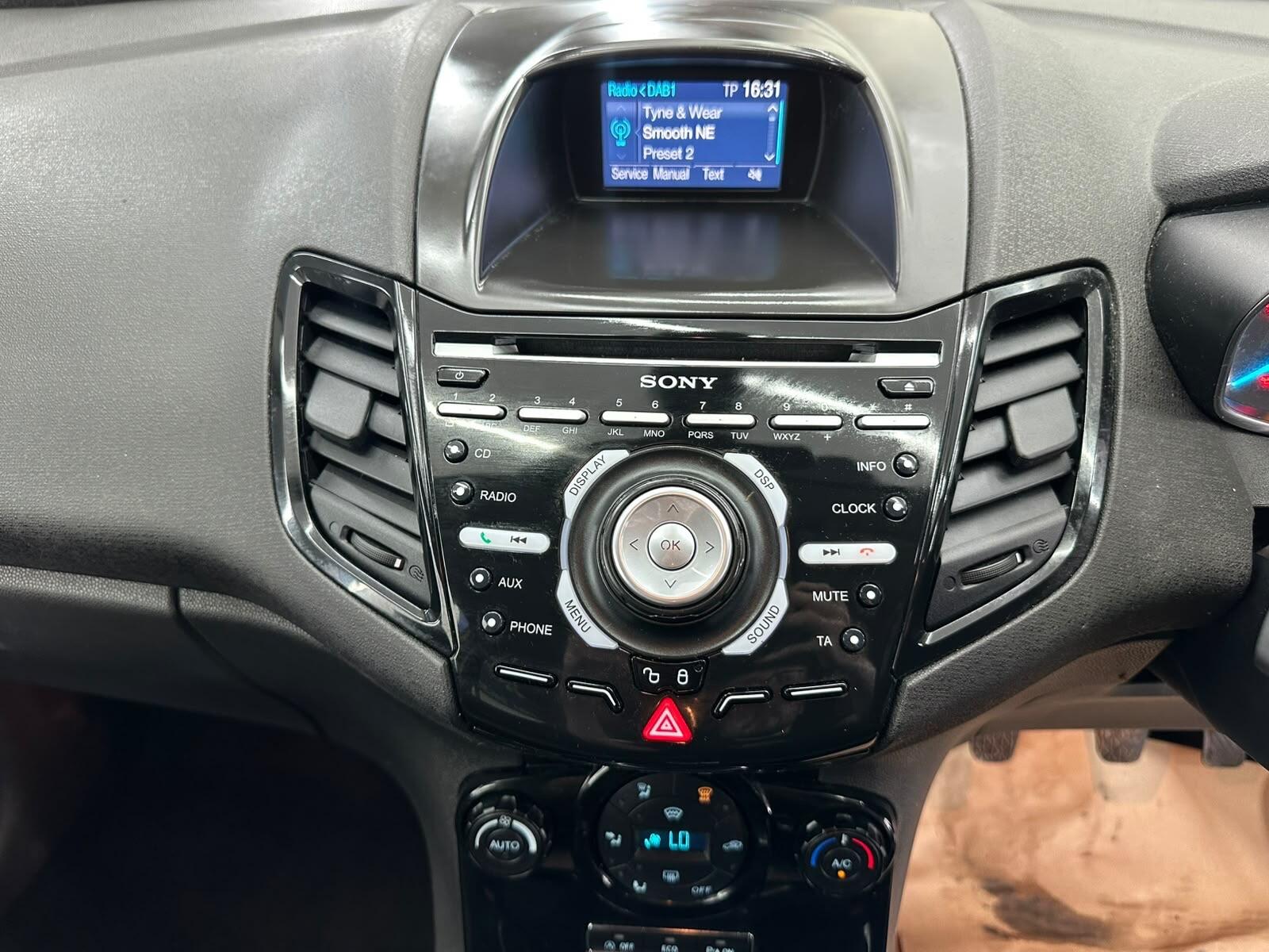 Ford Fiesta view 42