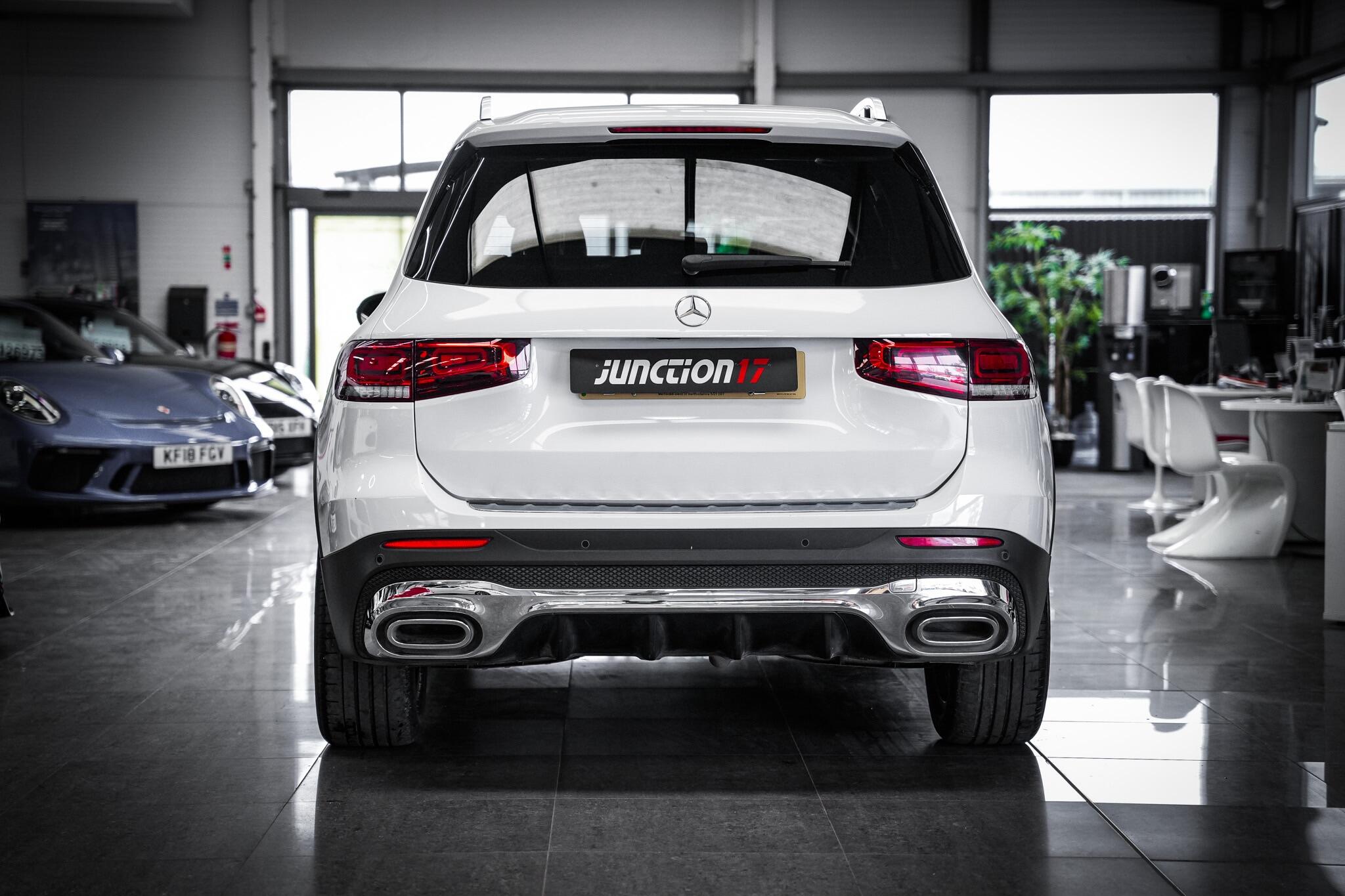 Mercedes-Benz GLB view 15