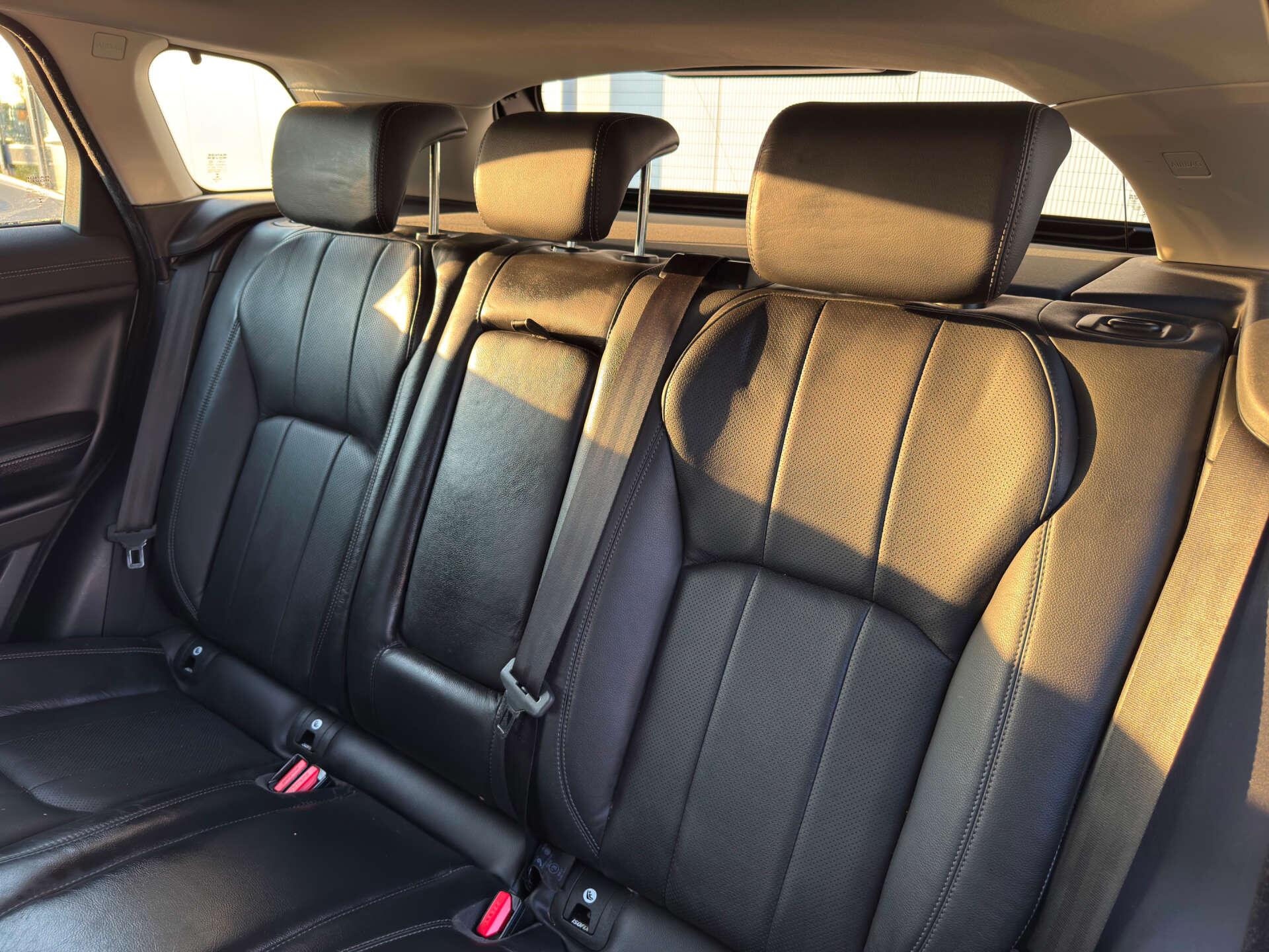 Land Rover Range Rover Evoque view 33