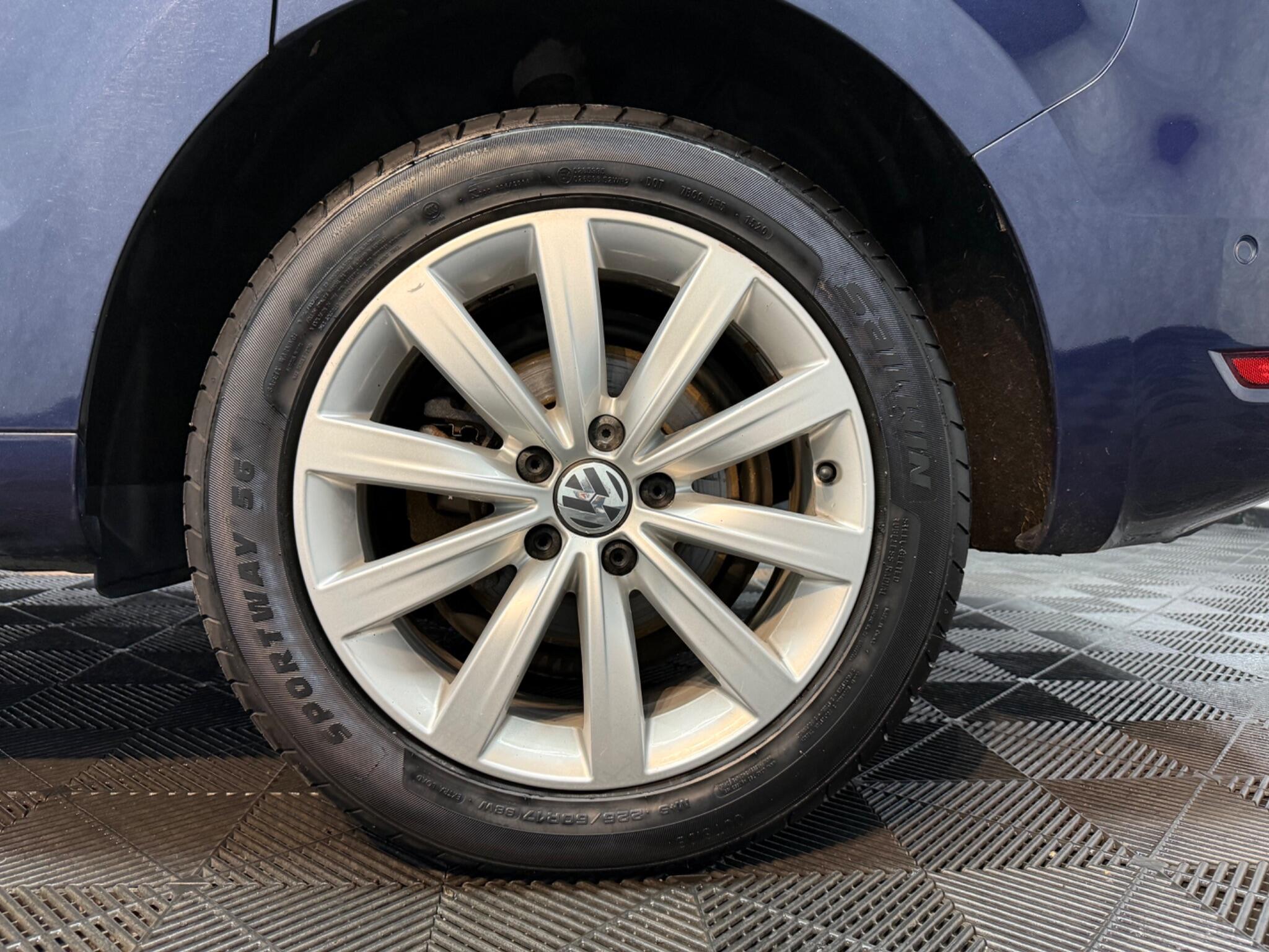 Volkswagen Sharan view 26