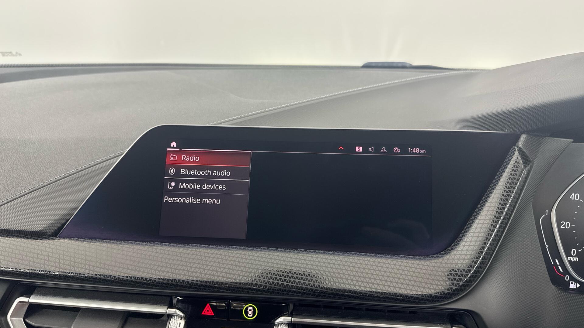 BMW 1 Series view 28