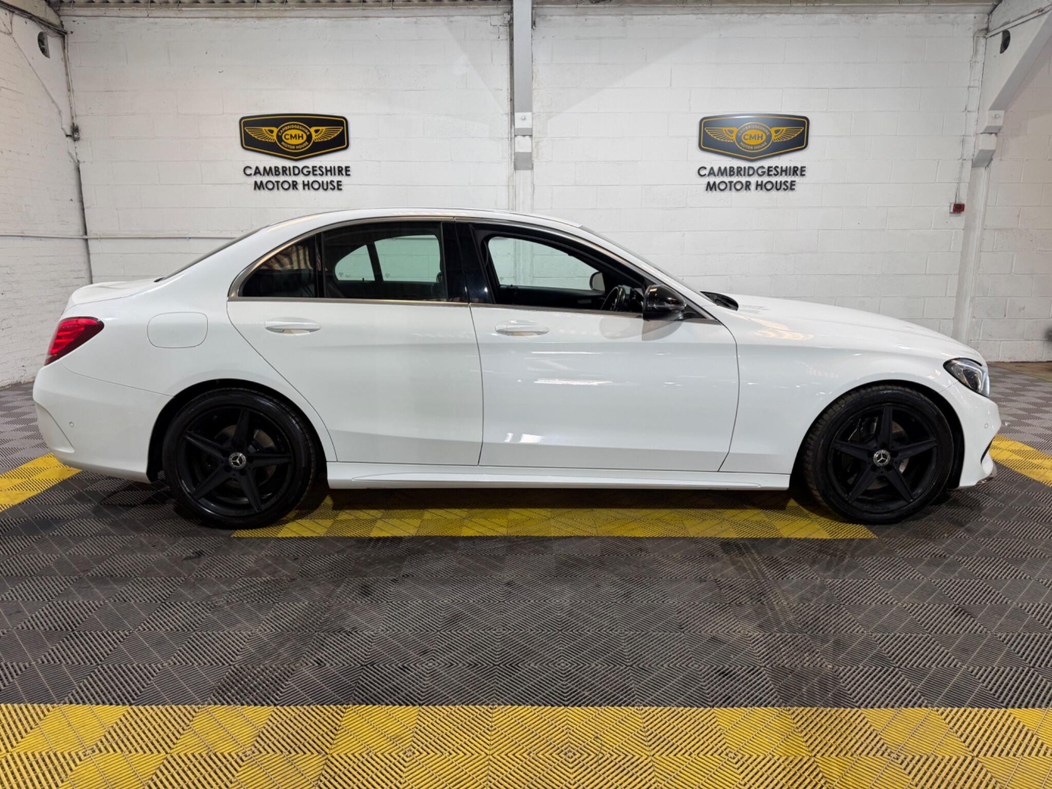 Mercedes-Benz C-Class view 14