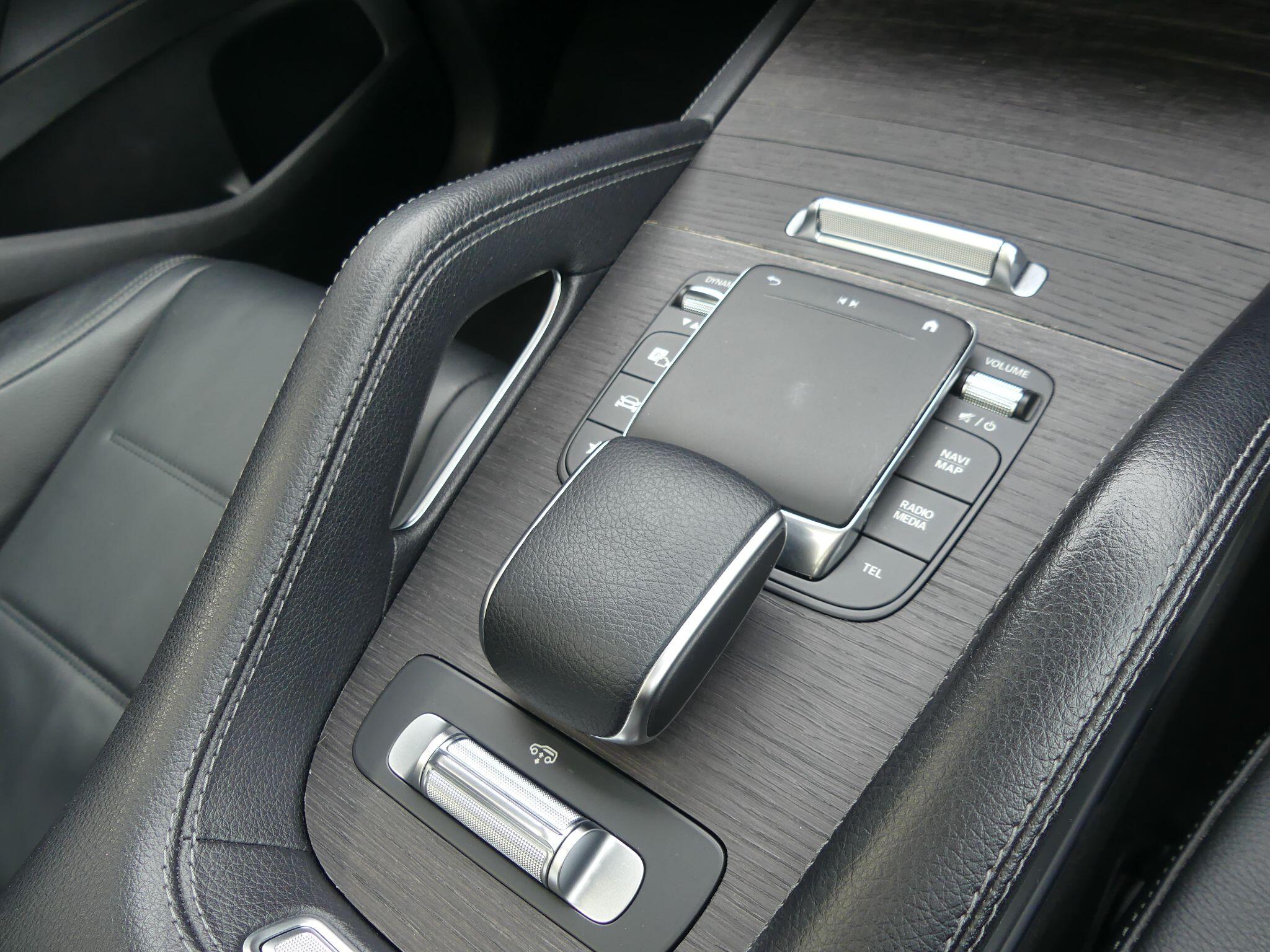 Mercedes-Benz Gle view 16