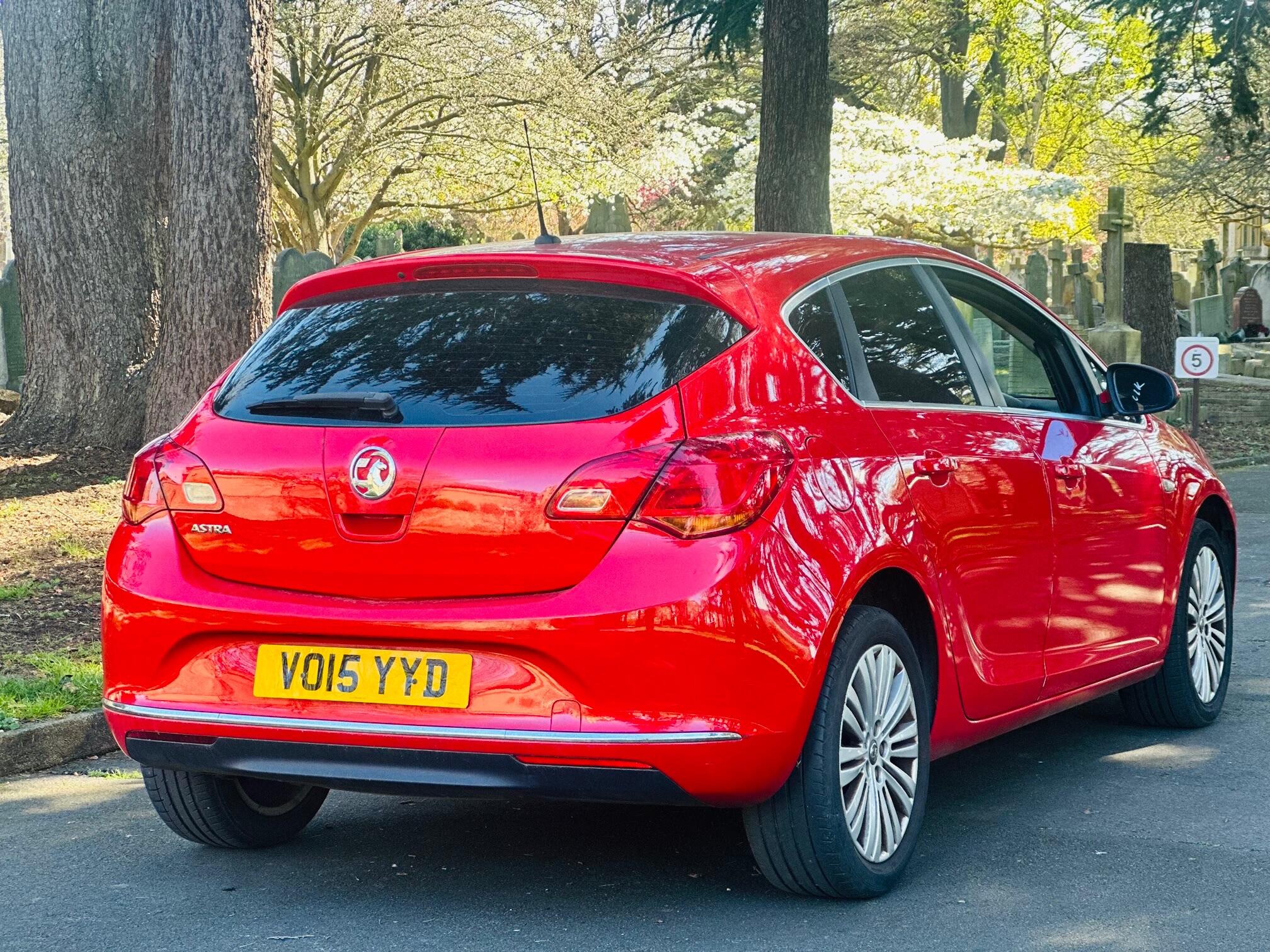 Vauxhall Astra view 11