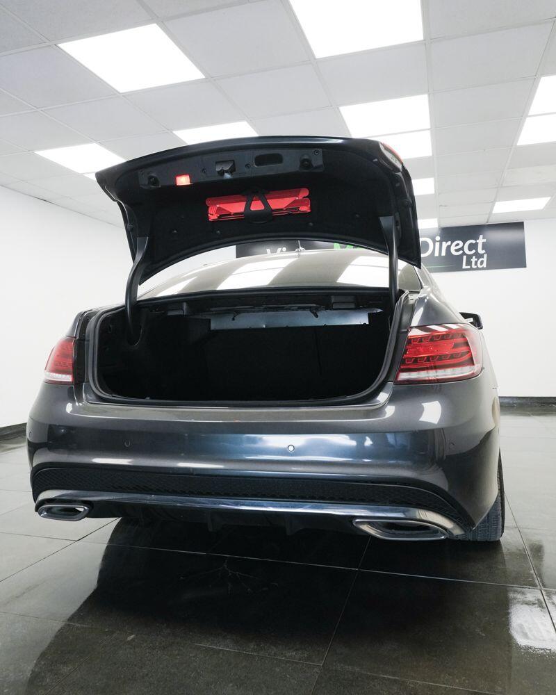 Mercedes-Benz E Class view 8