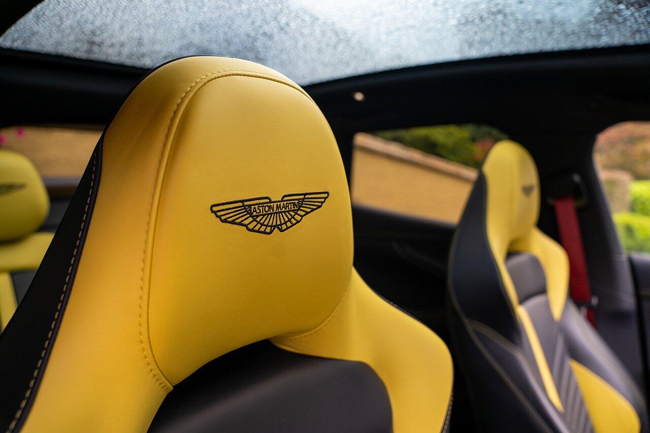 Aston Martin DBX view 49
