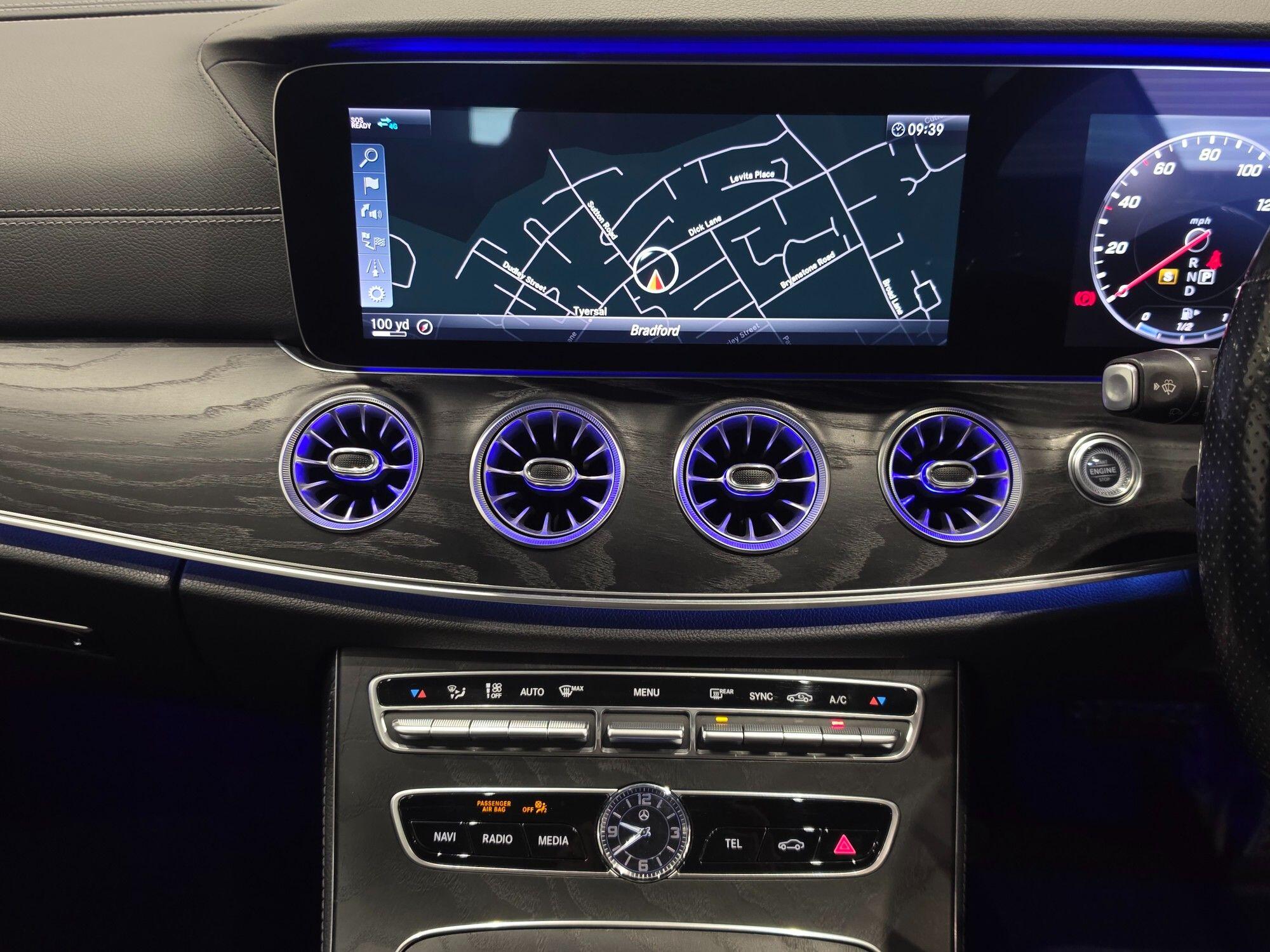 Mercedes-Benz E-Class view 30