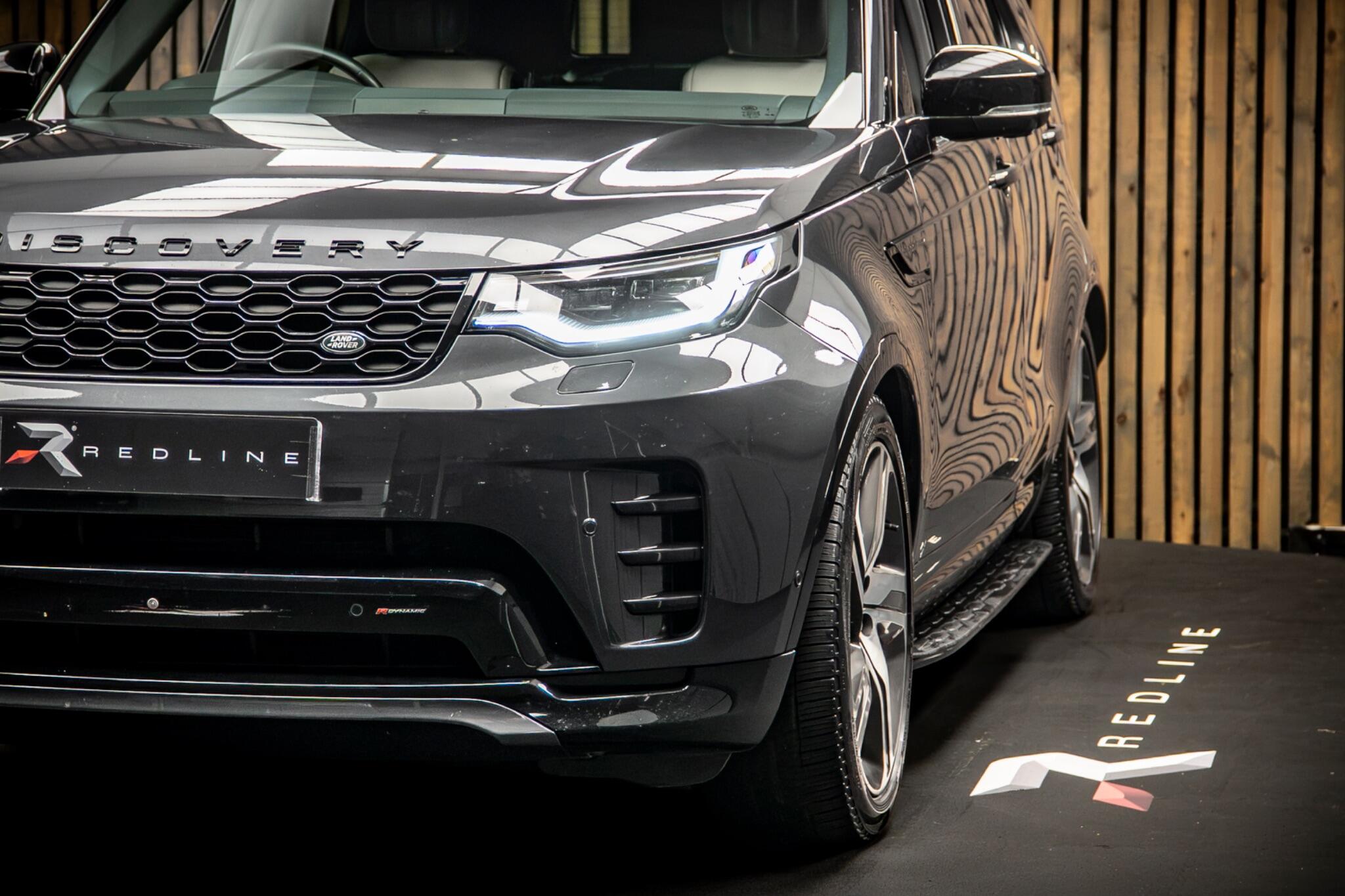 Land Rover Discovery view 13