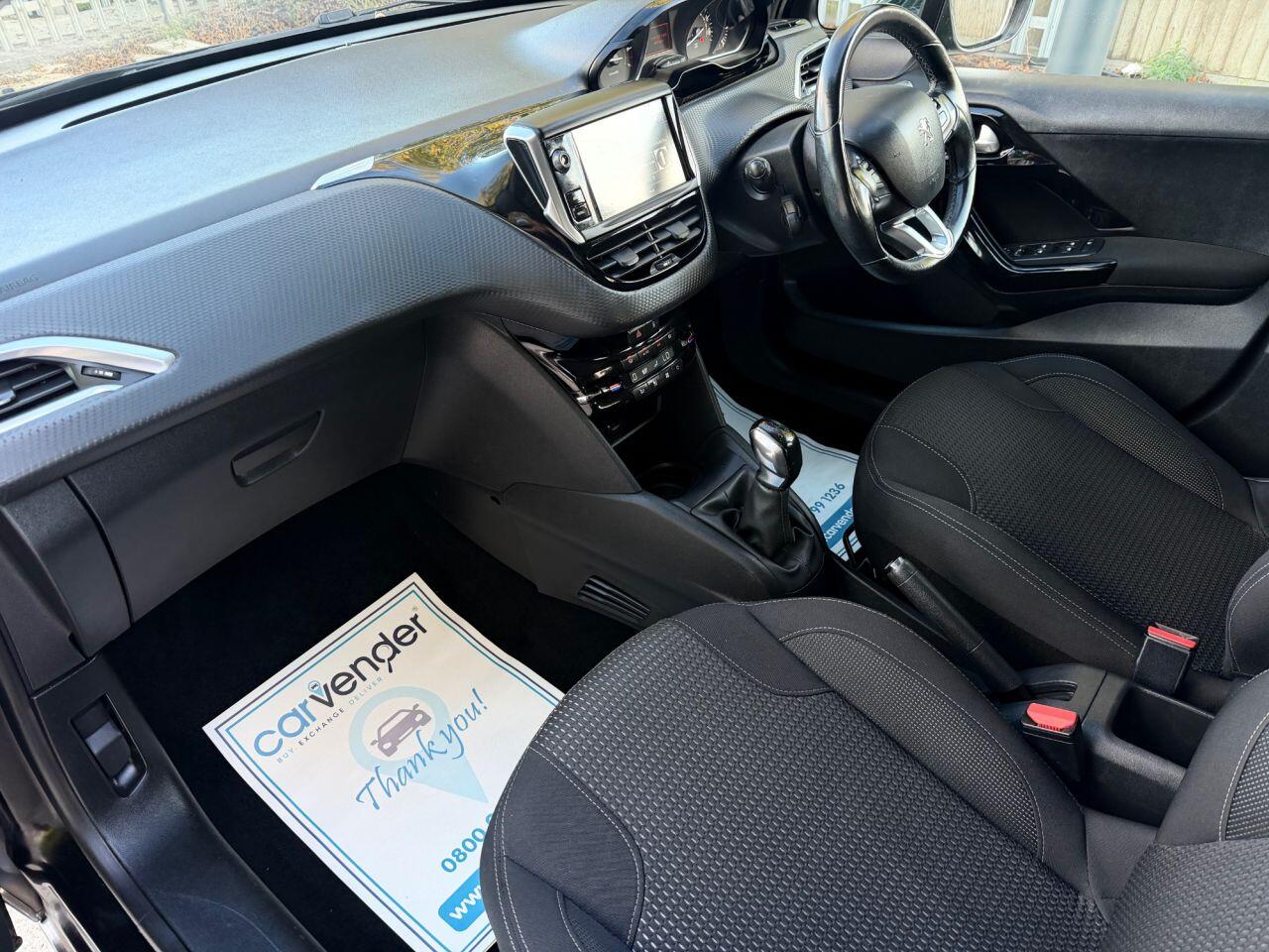 Peugeot 208 view 20