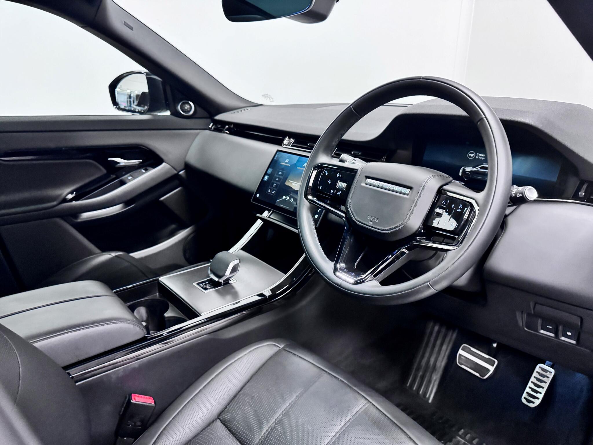 Land Rover Range Rover Evoque view 21