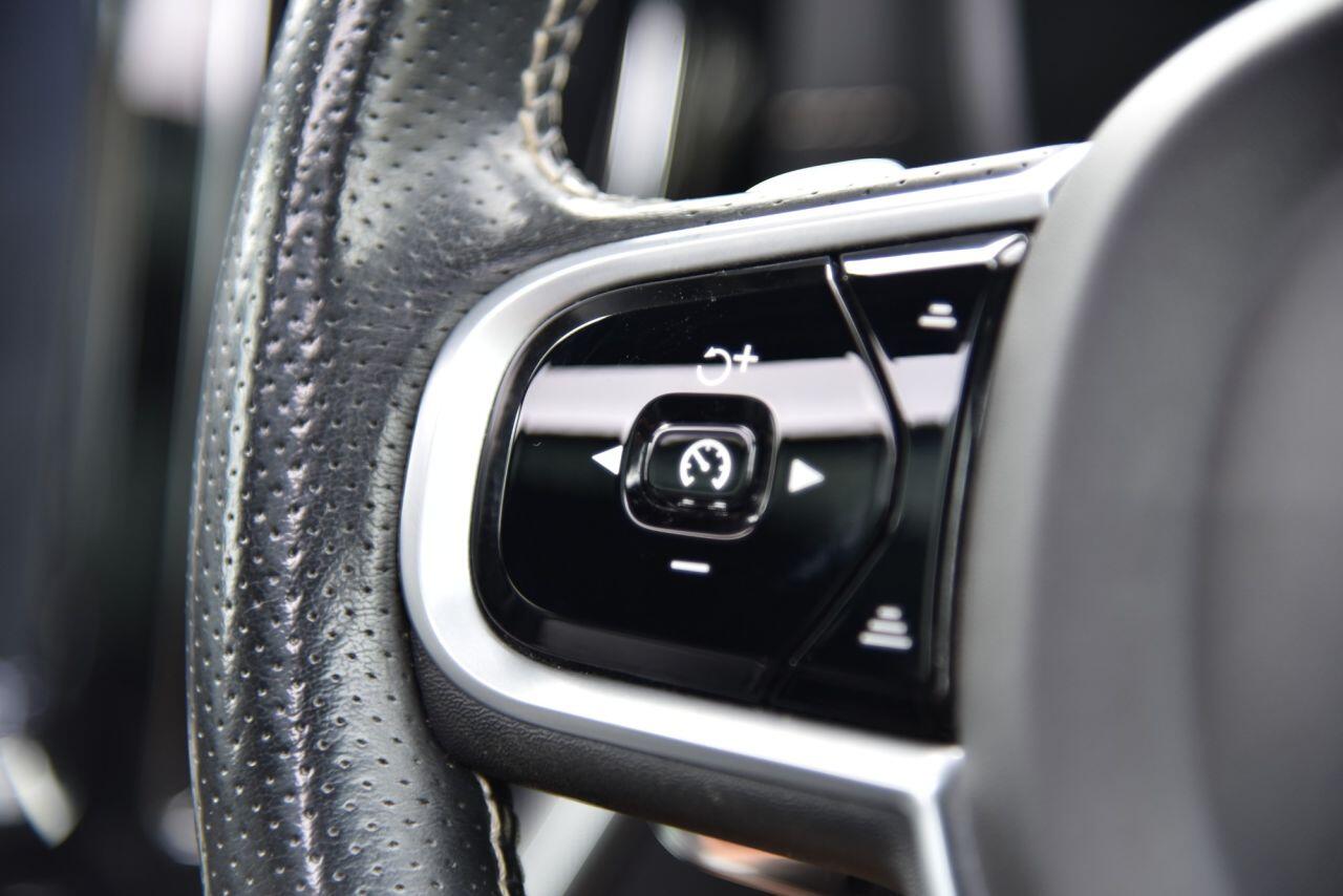 Volvo XC60 view 31