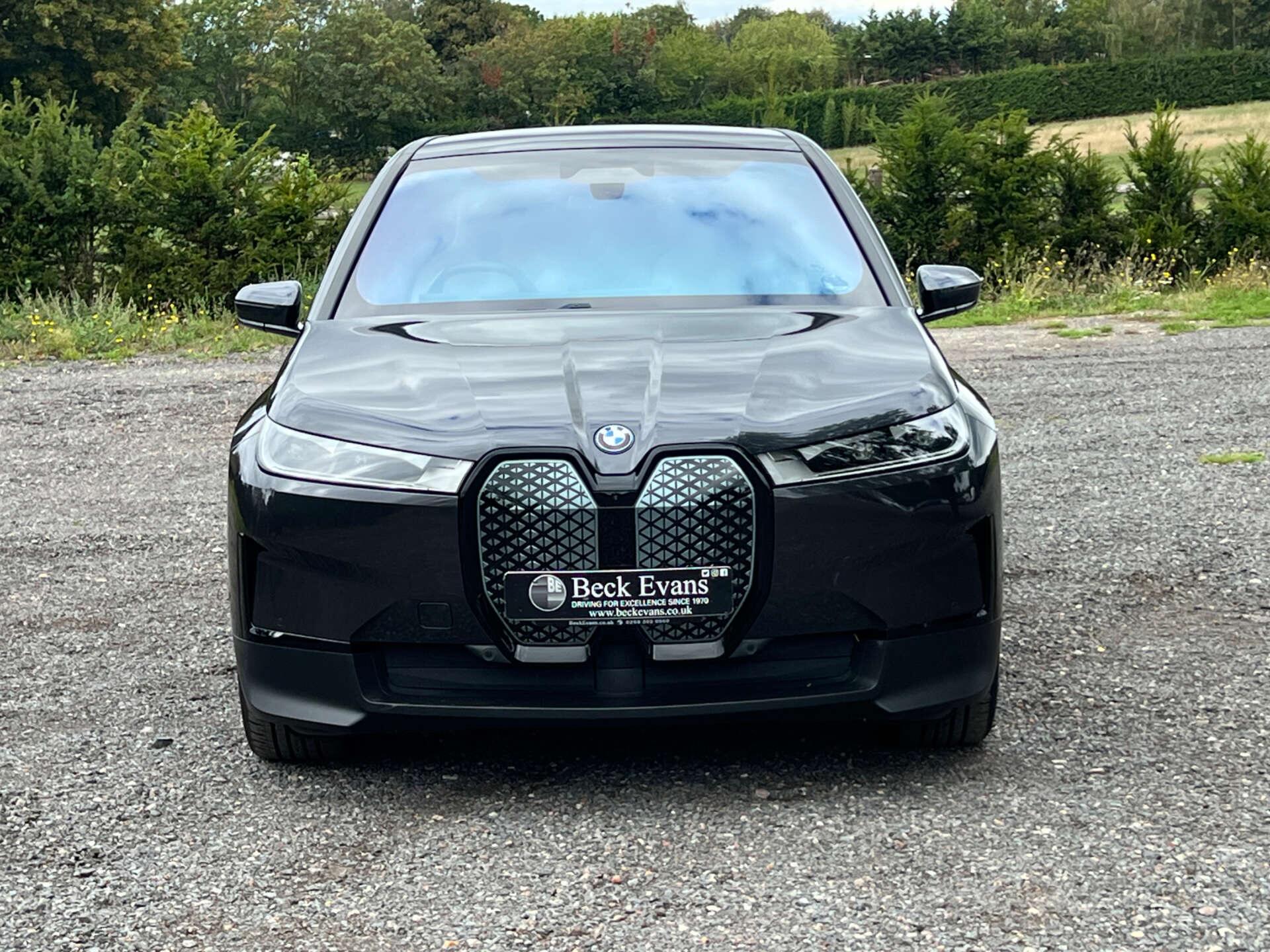 BMW iX view 2