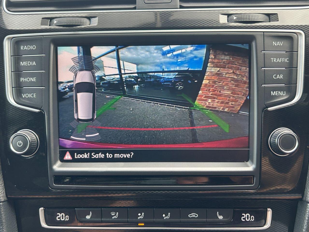 Volkswagen Golf view 22