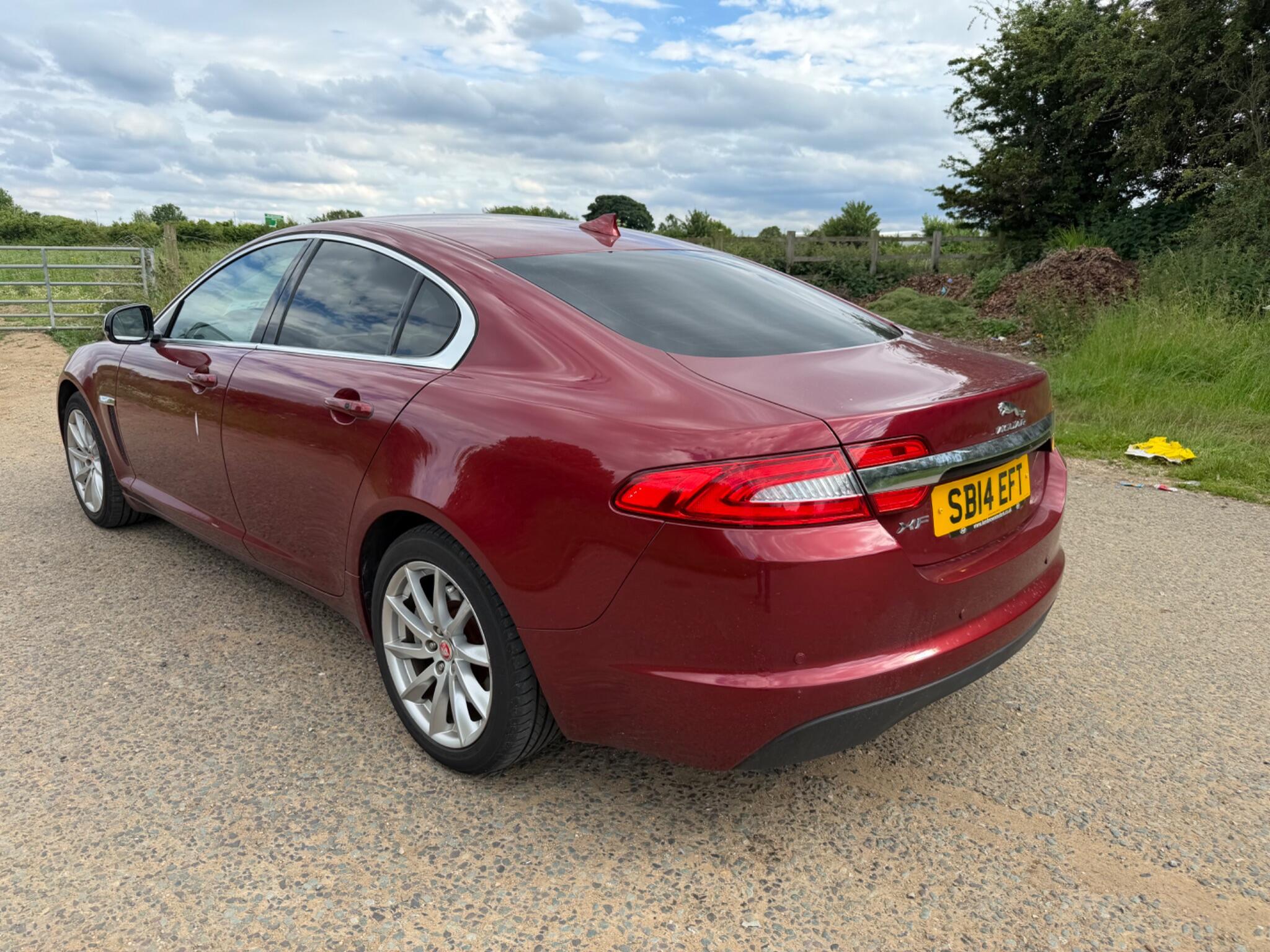 Jaguar XF view 34