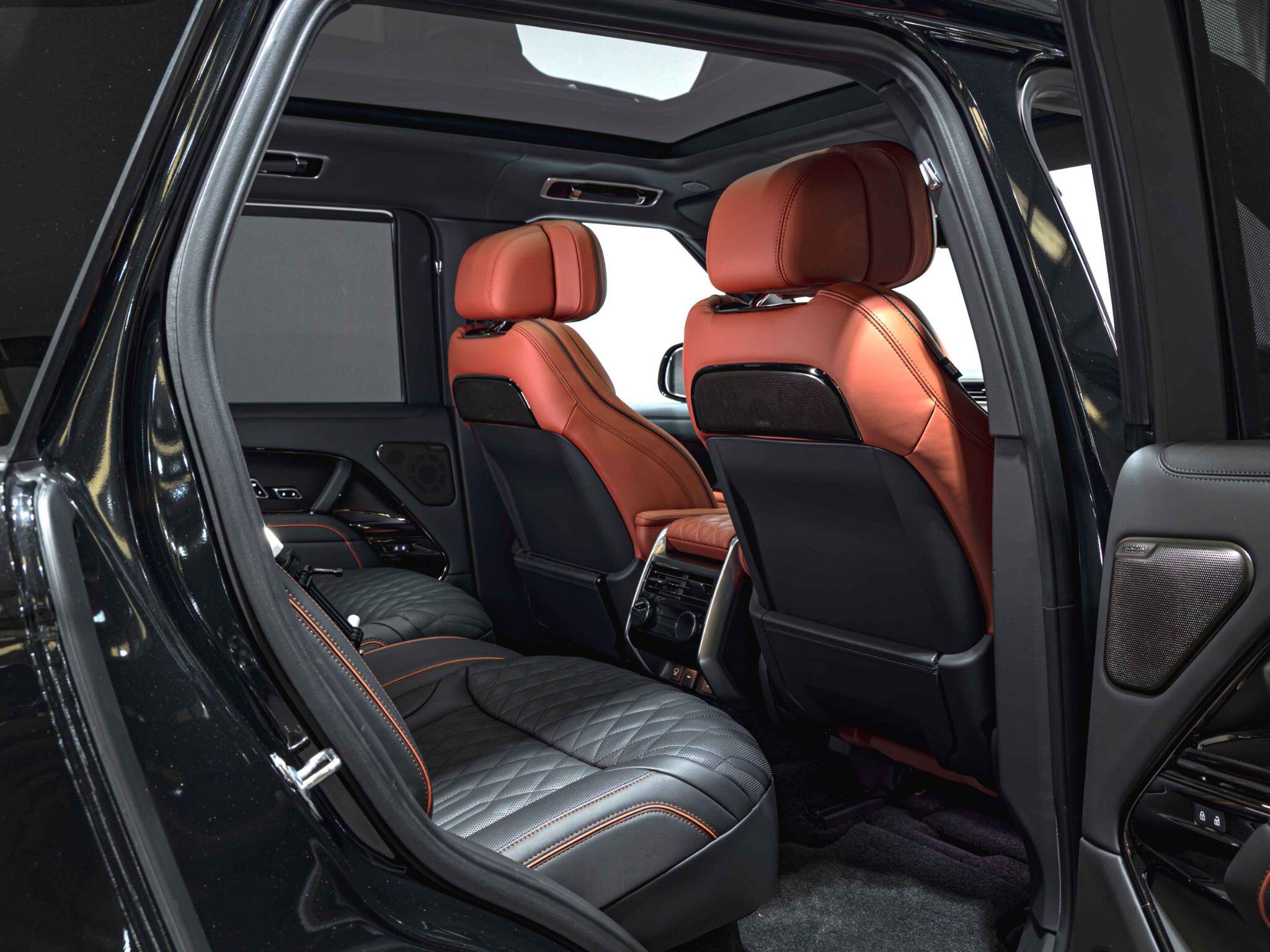 Land Rover Range Rover view 22