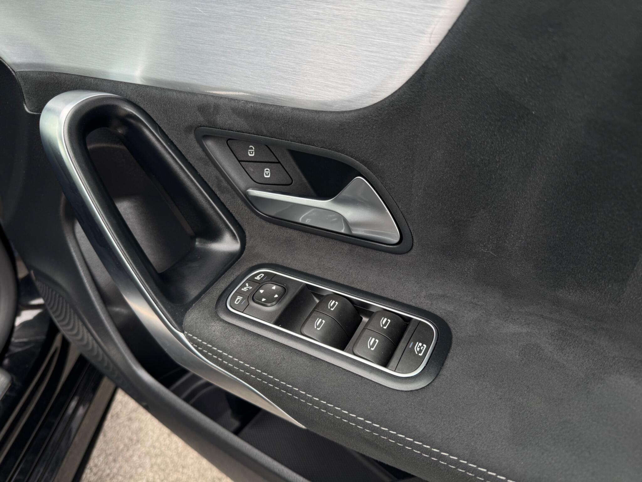 Mercedes-Benz A Class view 53