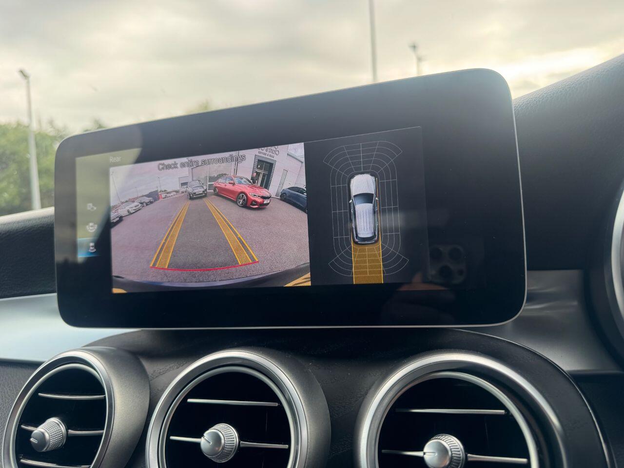 Mercedes-Benz GLC view 22