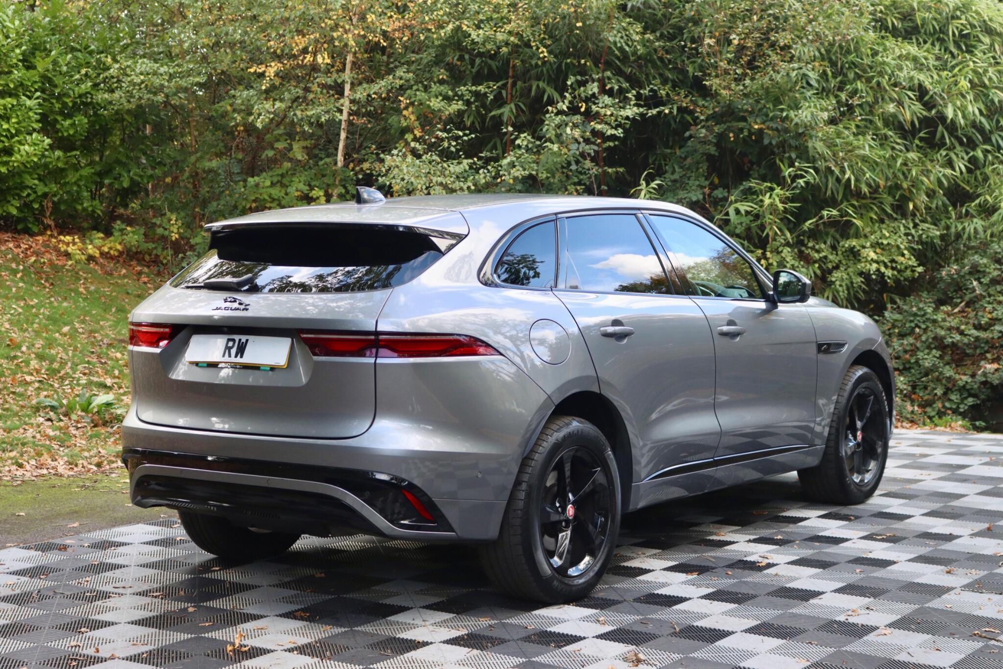 Jaguar F-Pace view 27