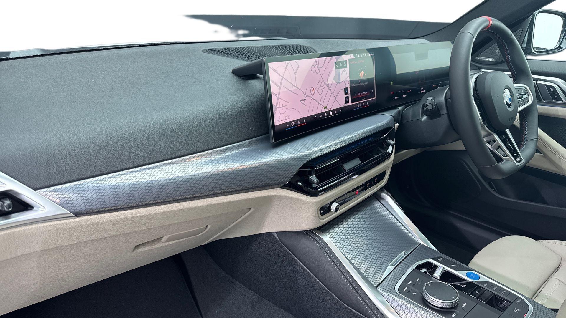 BMW i4 view 7