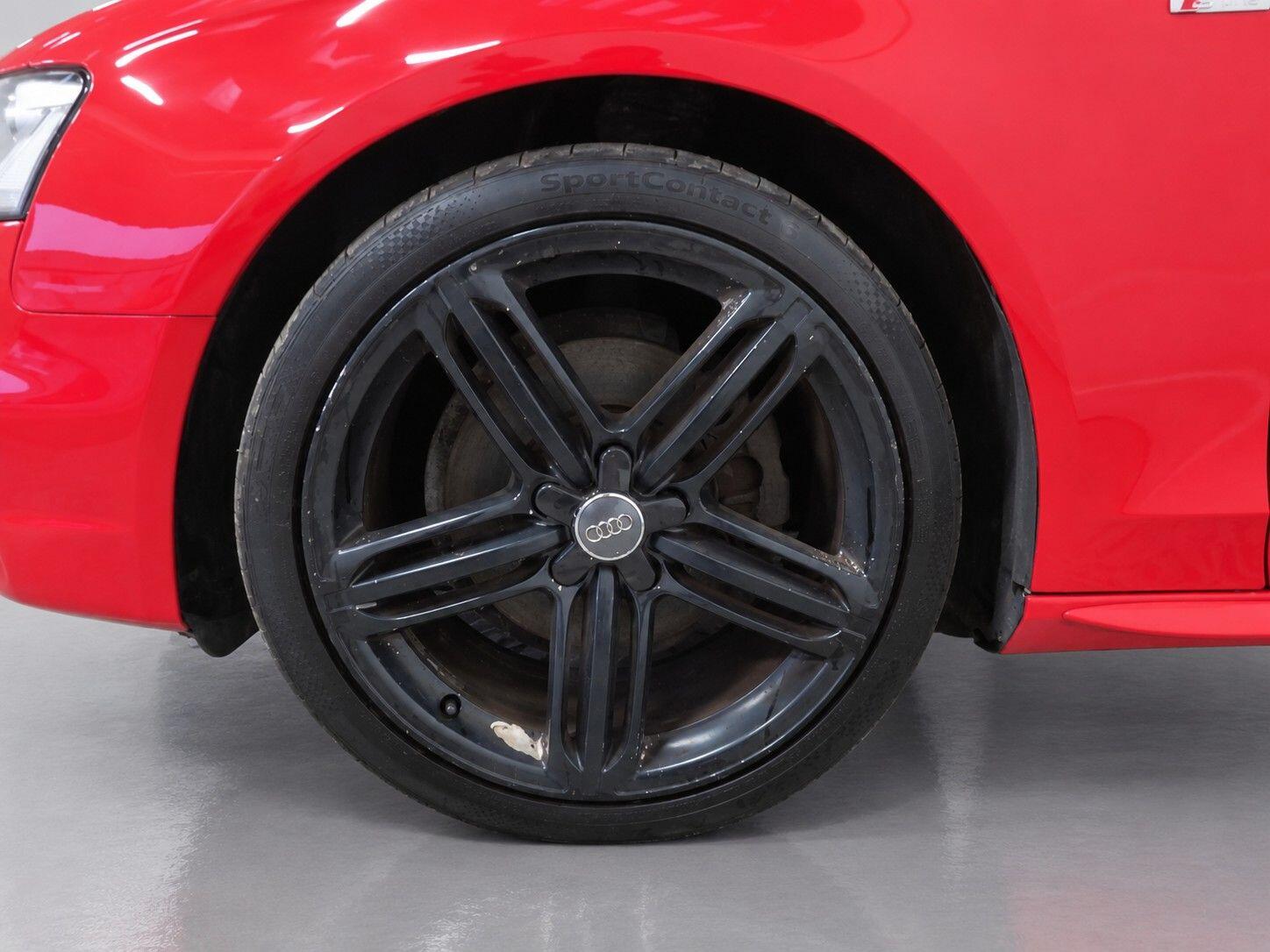 Audi A4 view 54