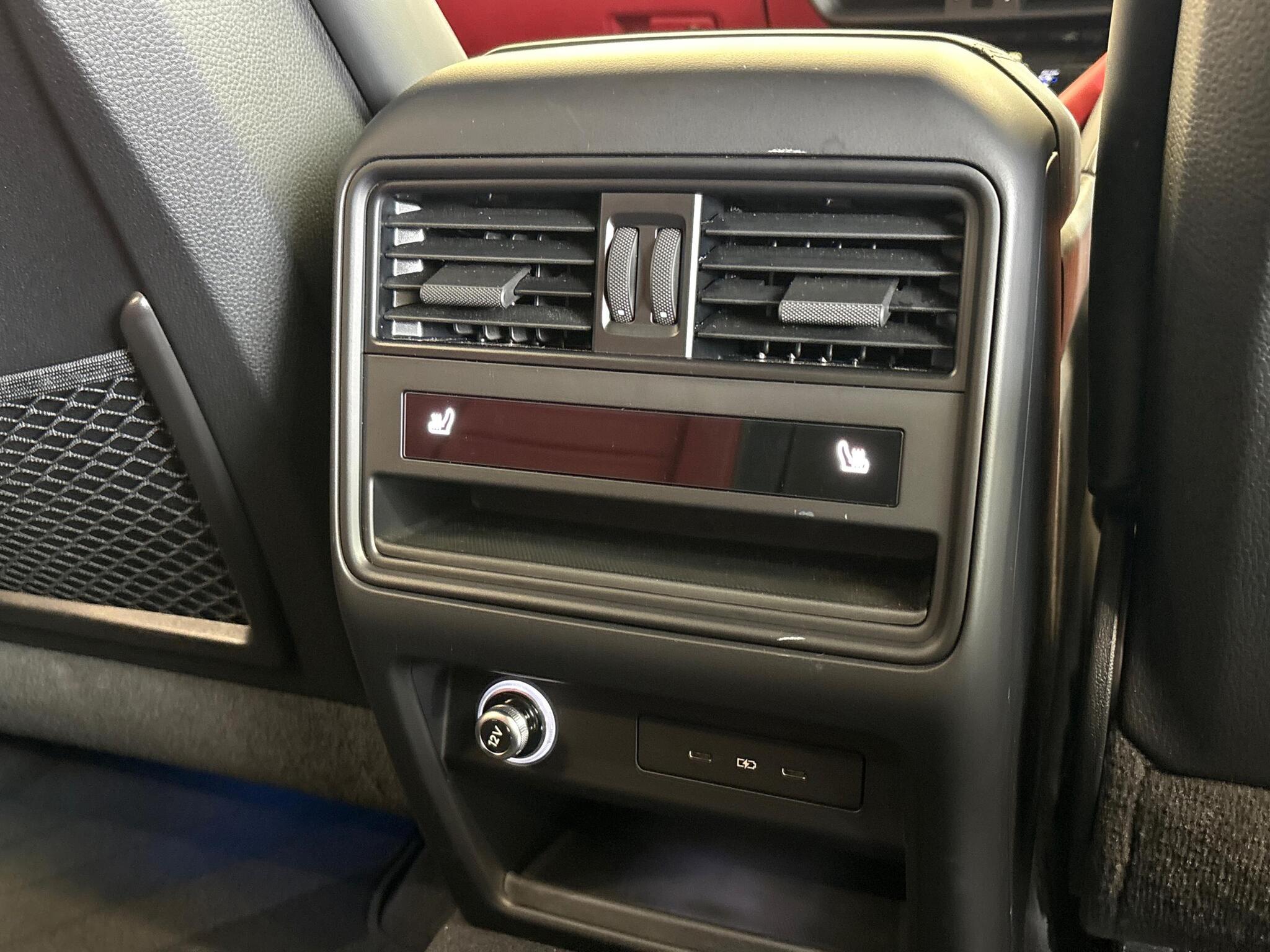 Porsche Cayenne view 46
