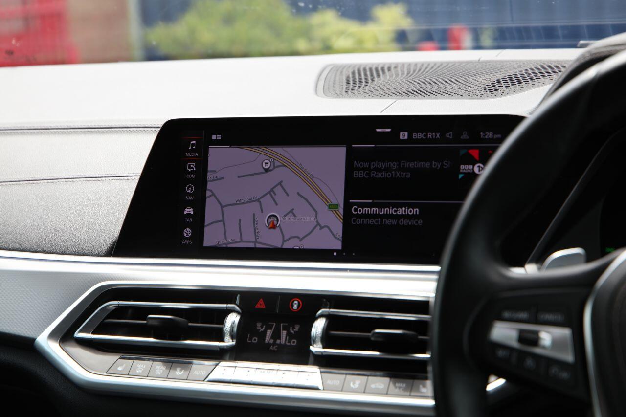 BMW X5 view 32