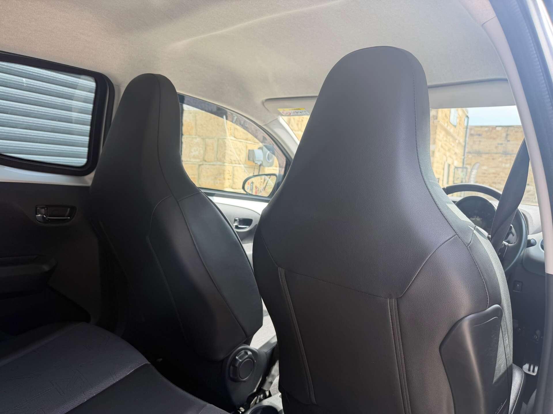 Toyota Aygo view 16