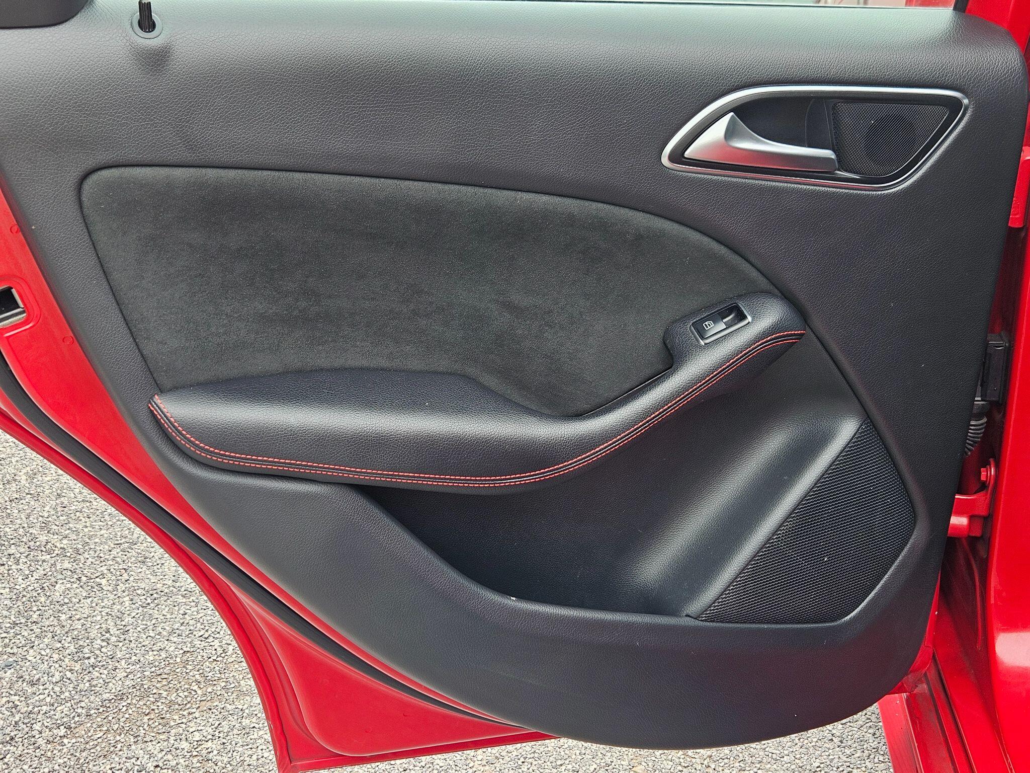 2018 Mercedes-Benz B Class image 53