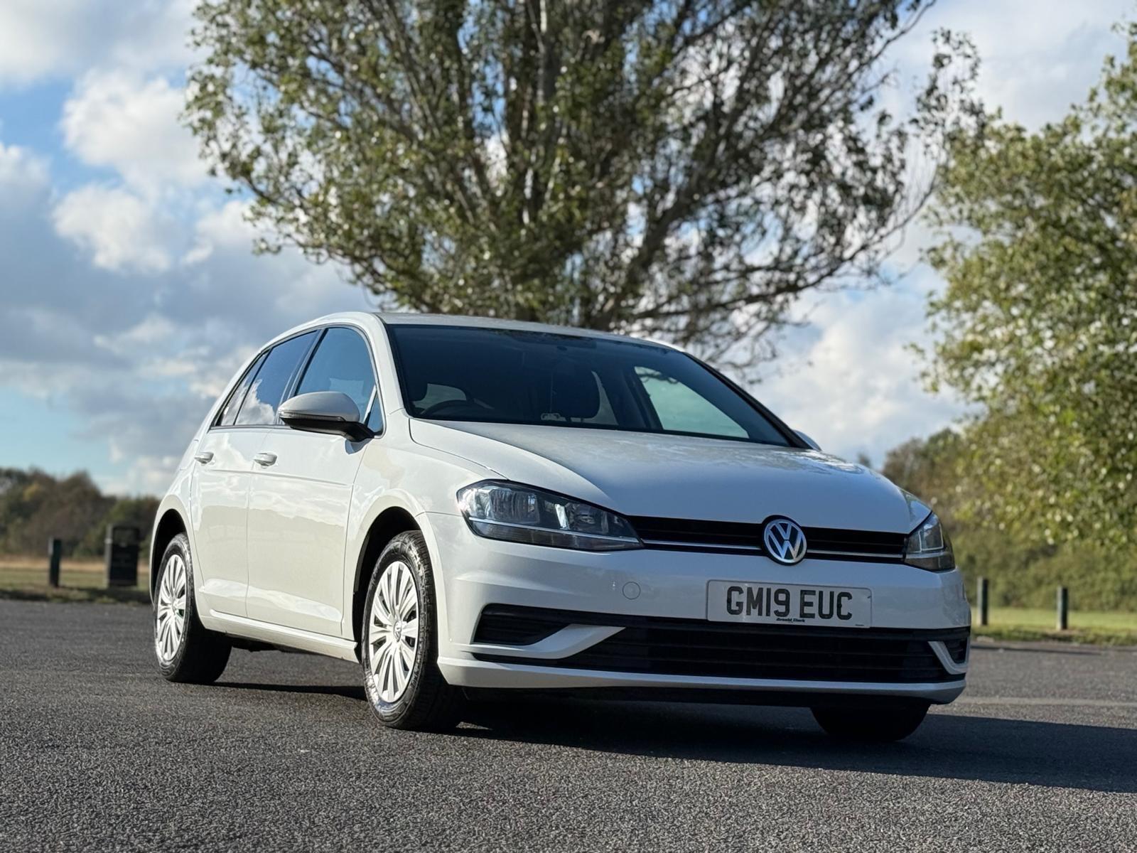 Volkswagen Golf view 5