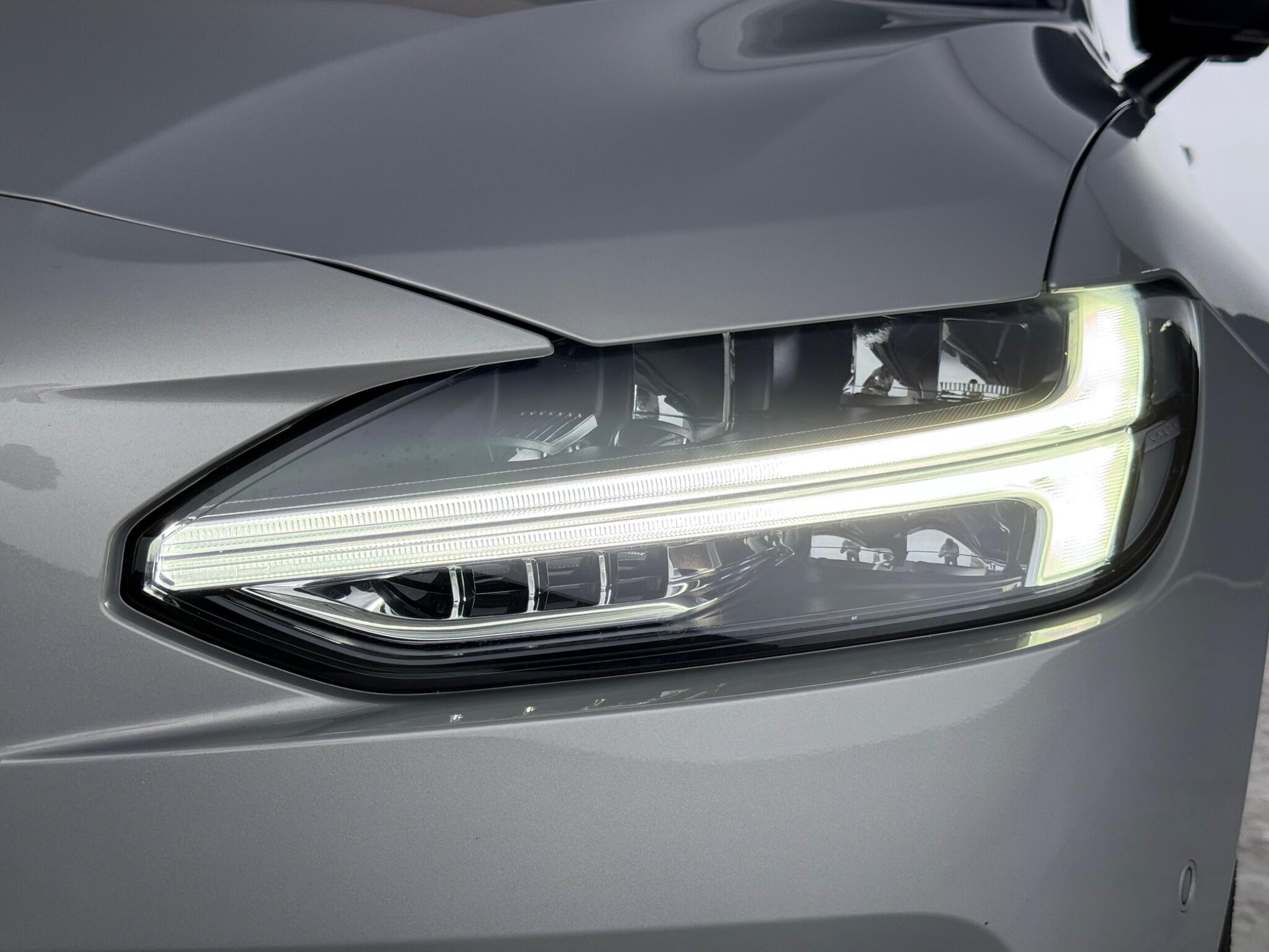 Volvo V90 view 13