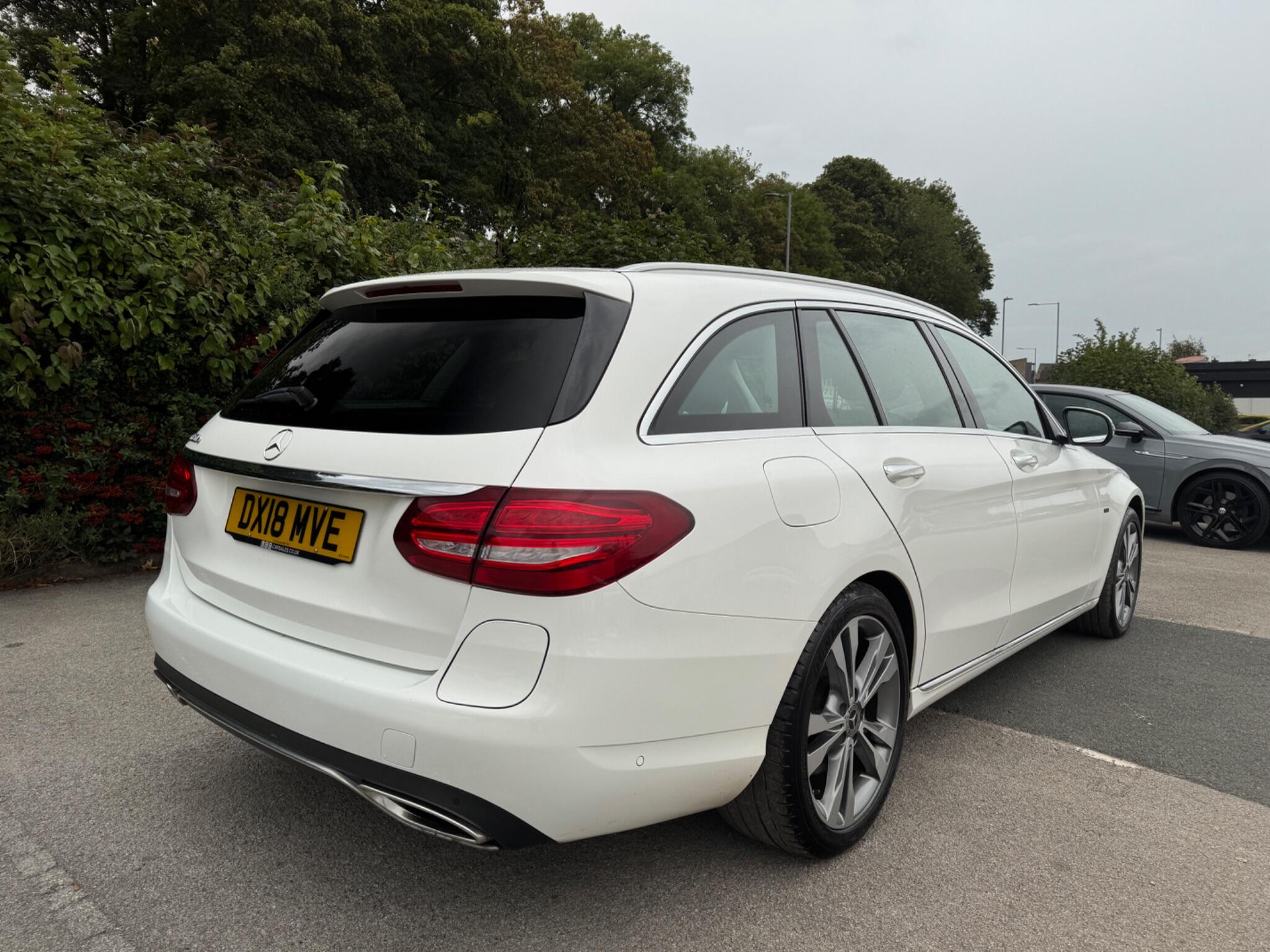 Mercedes-Benz C-Class view 9