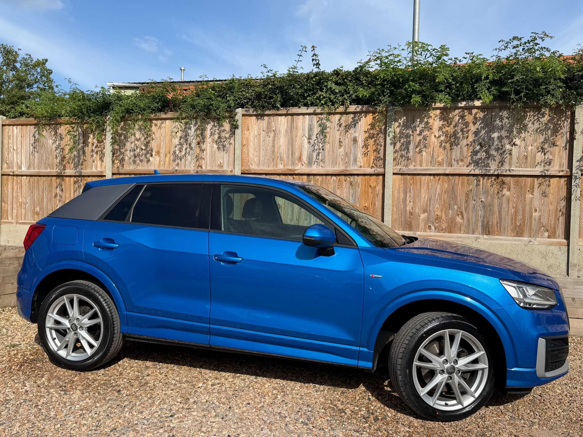 Audi Q2 view 11