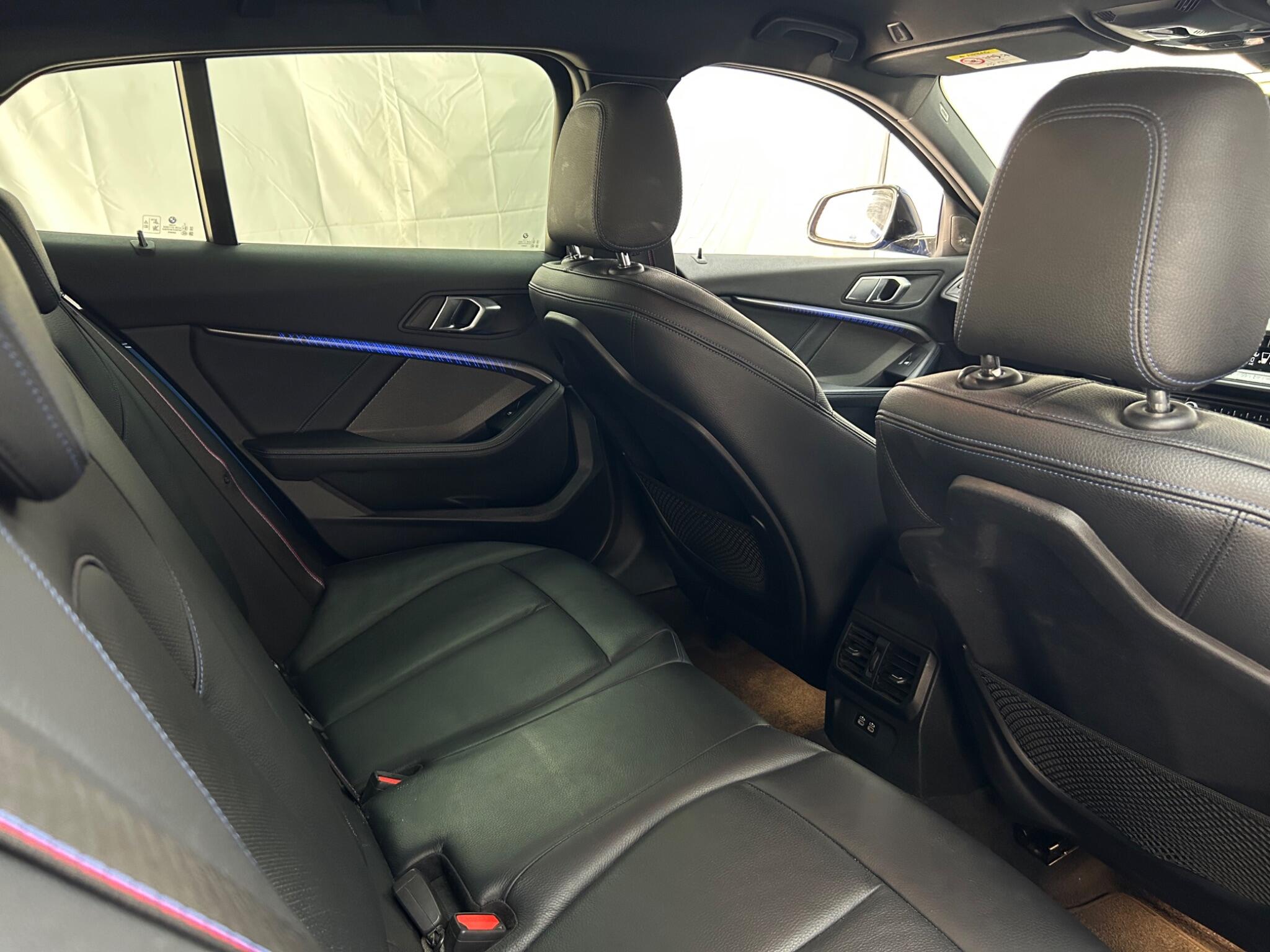 BMW 1 Series view 23
