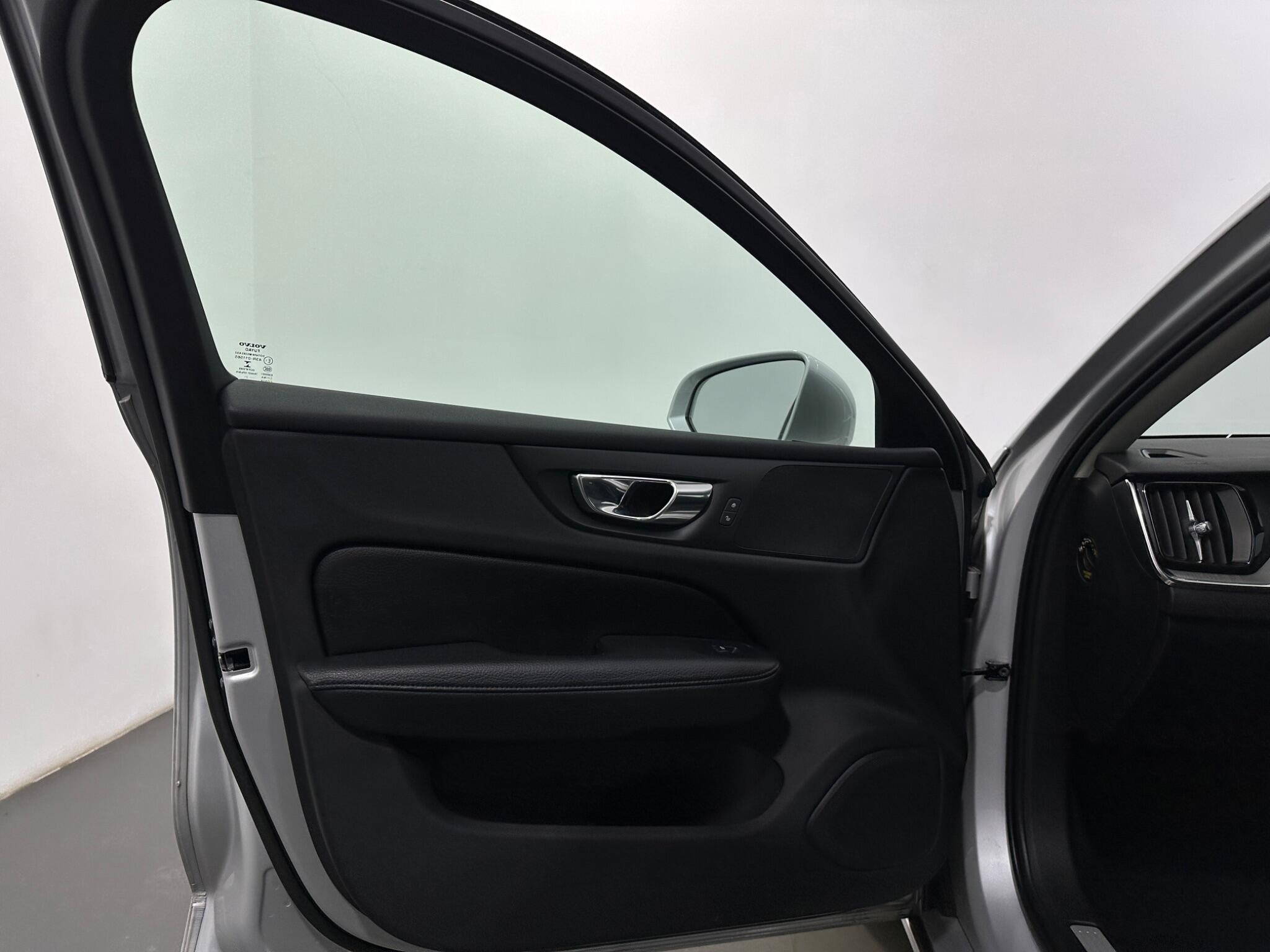 Volvo V60 view 36