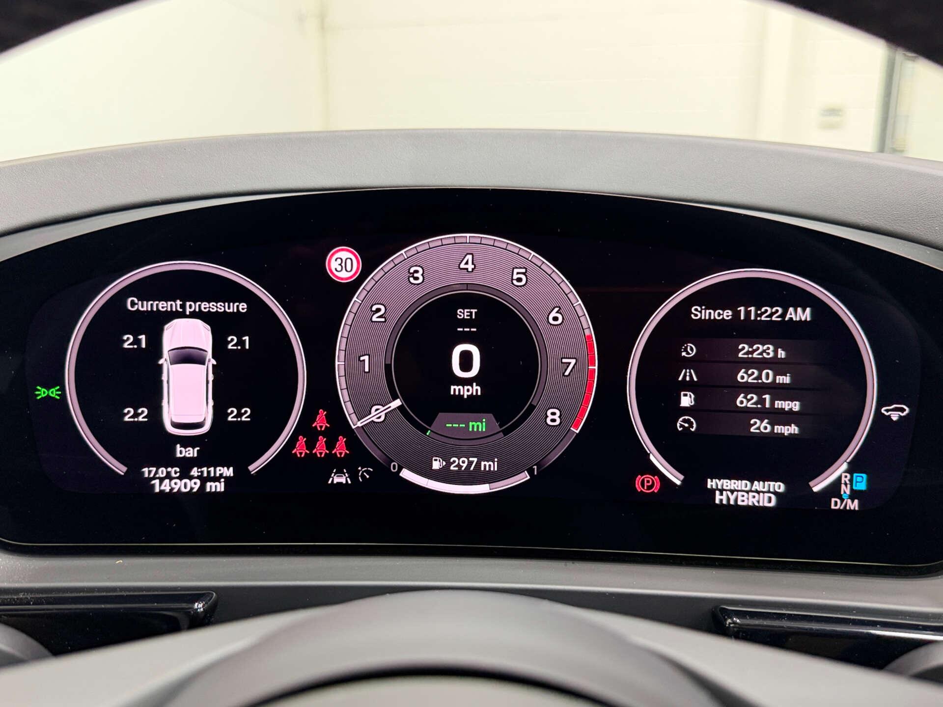 Porsche Cayenne view 22