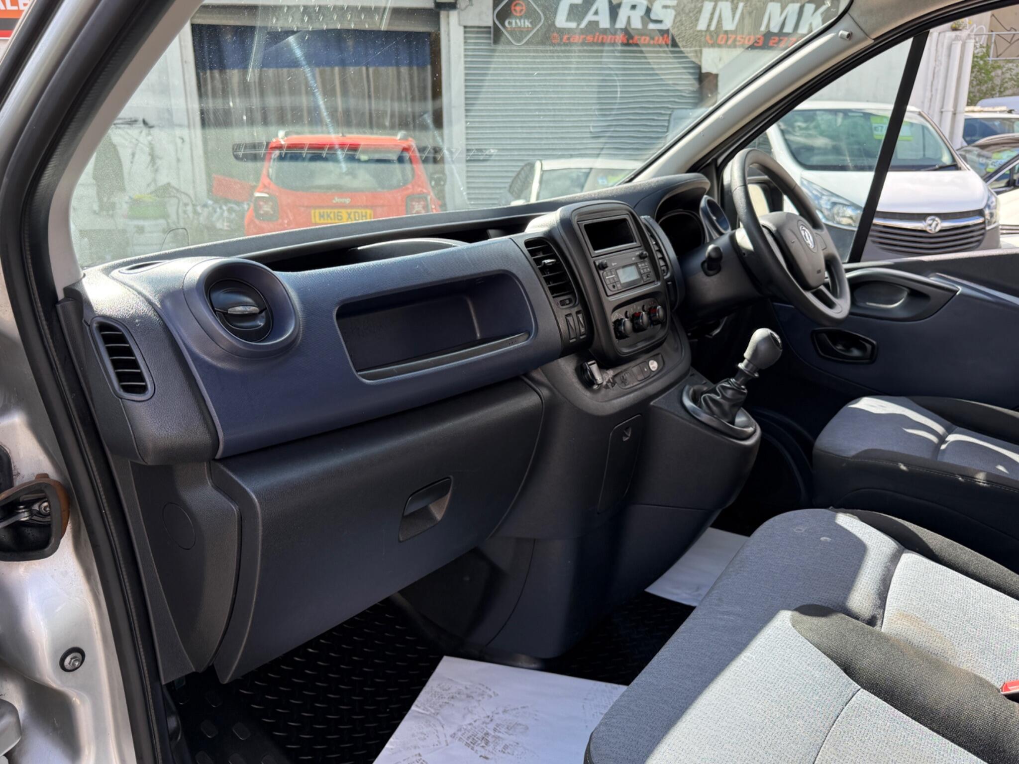 Vauxhall Vivaro - Image 52
