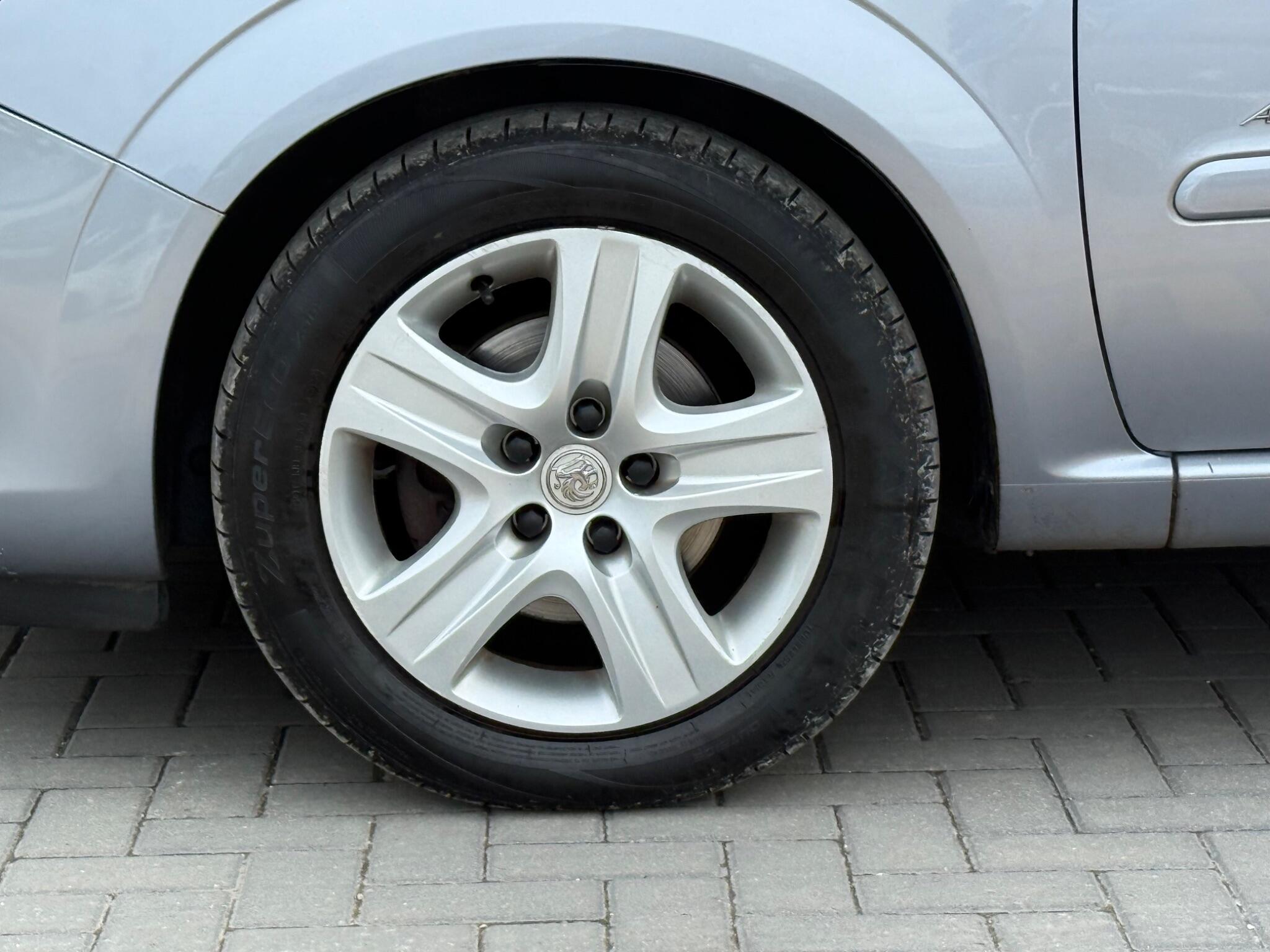 Vauxhall Zafira view 14