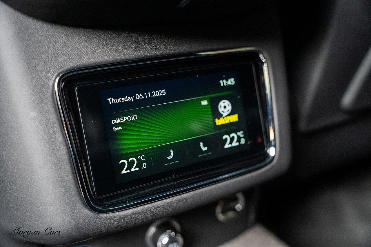 Bentley Bentayga view 85
