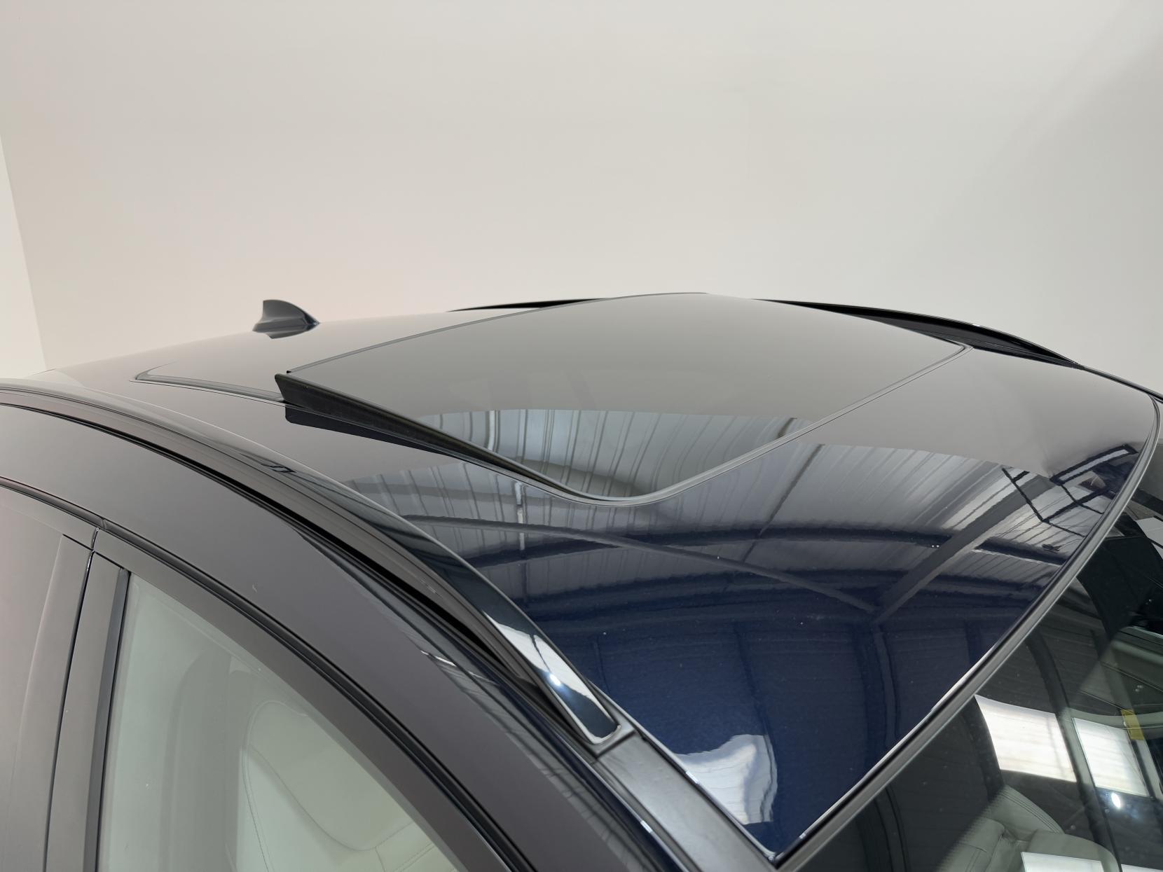 BMW X4 view 2