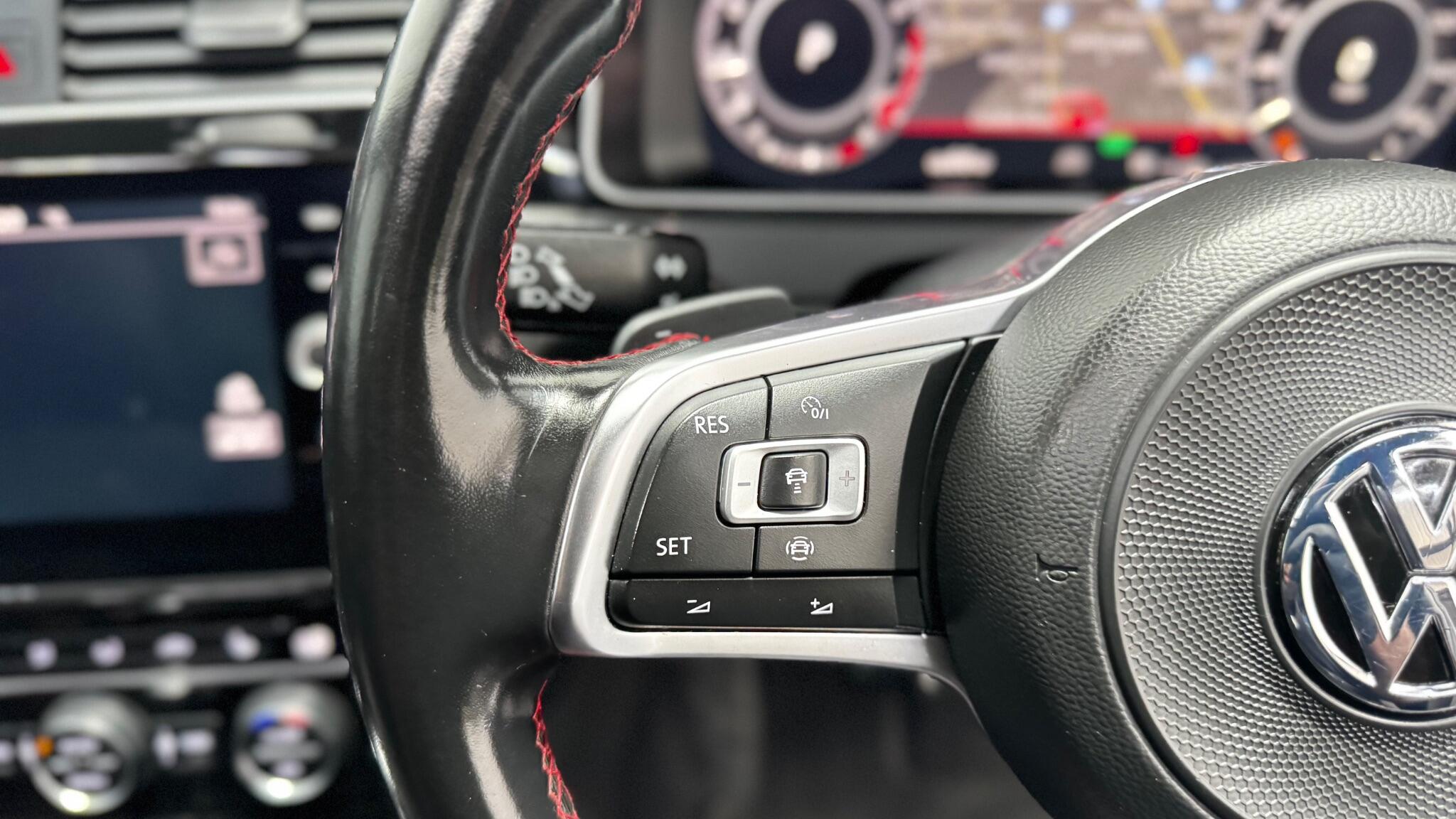 Volkswagen Golf view 49