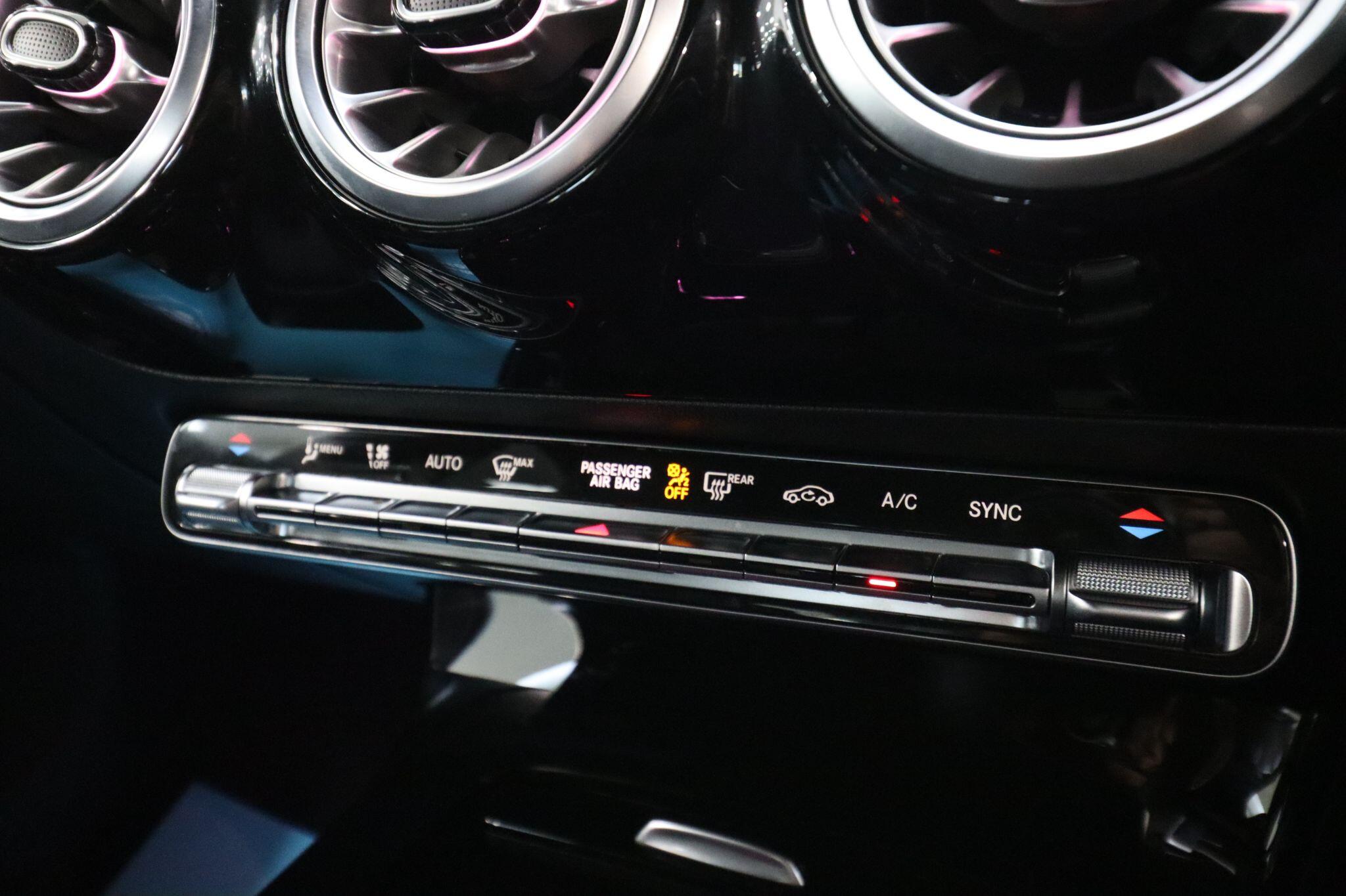 Mercedes-Benz Cla view 23