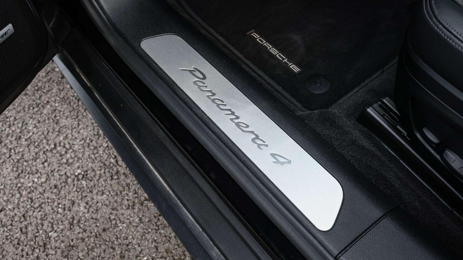 Porsche Panamera view 26