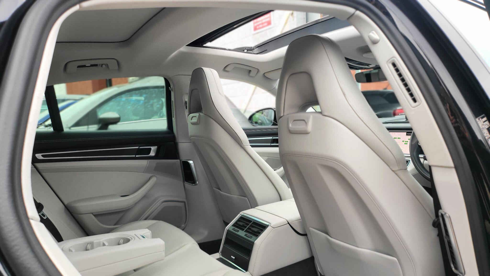 Porsche Panamera view 22