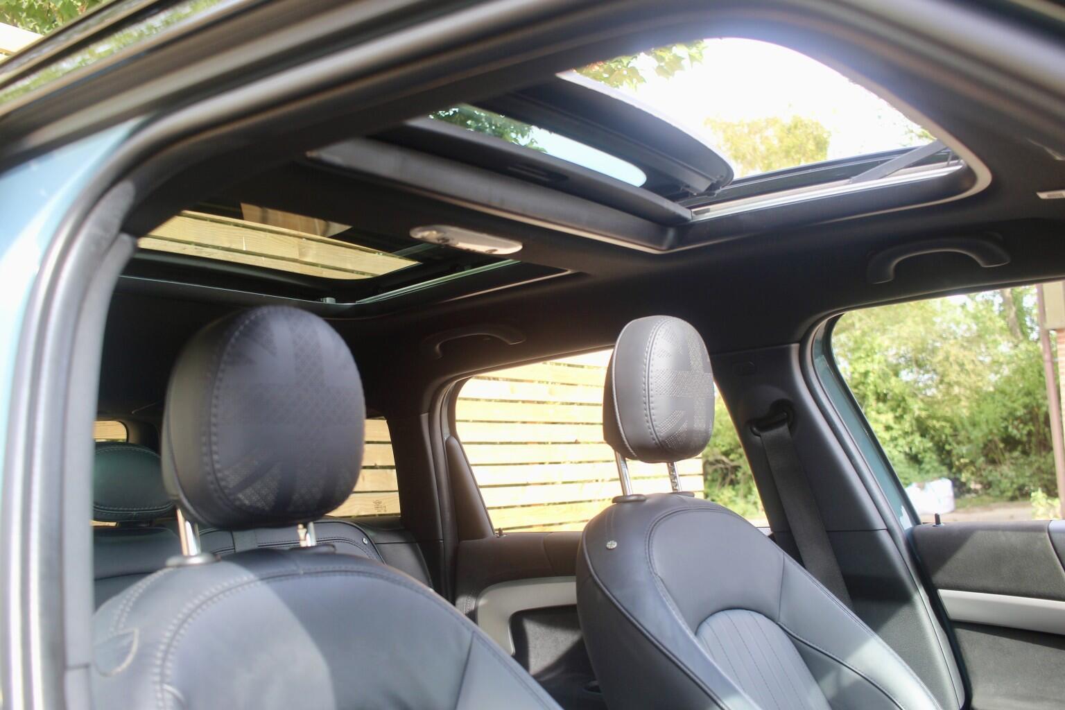 Mini Countryman view 8