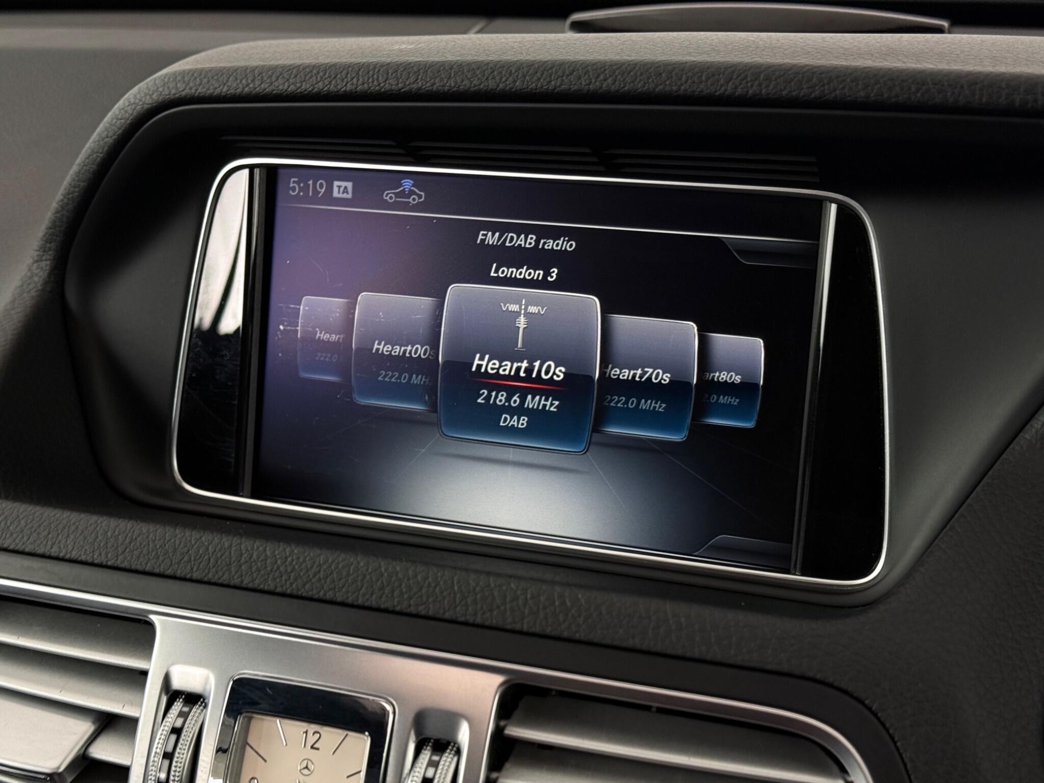Mercedes-Benz E-Class view 21